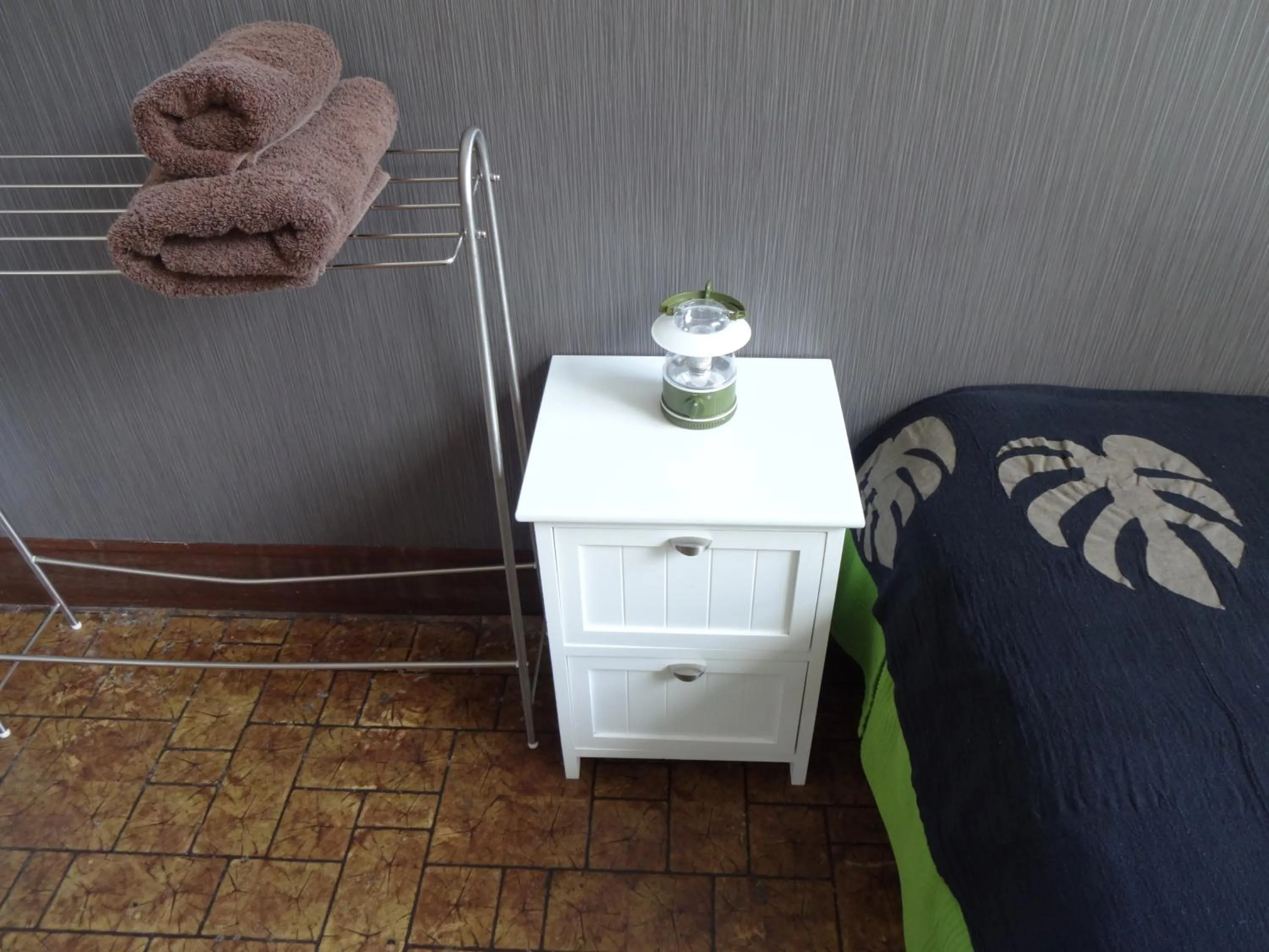 Photo of the whole room, Bed in Forte