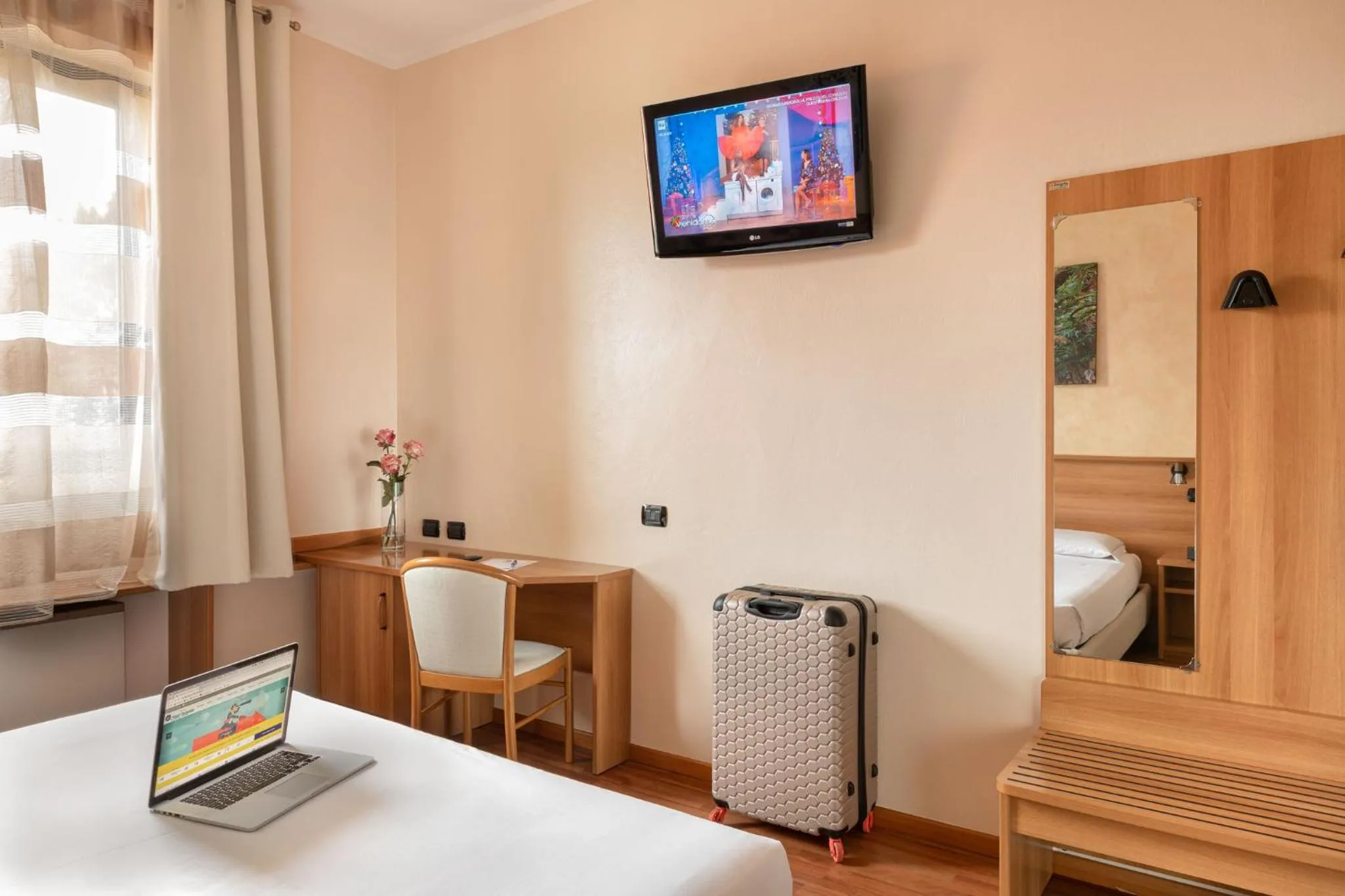 TV and multimedia, Bed in Hotel Postumia