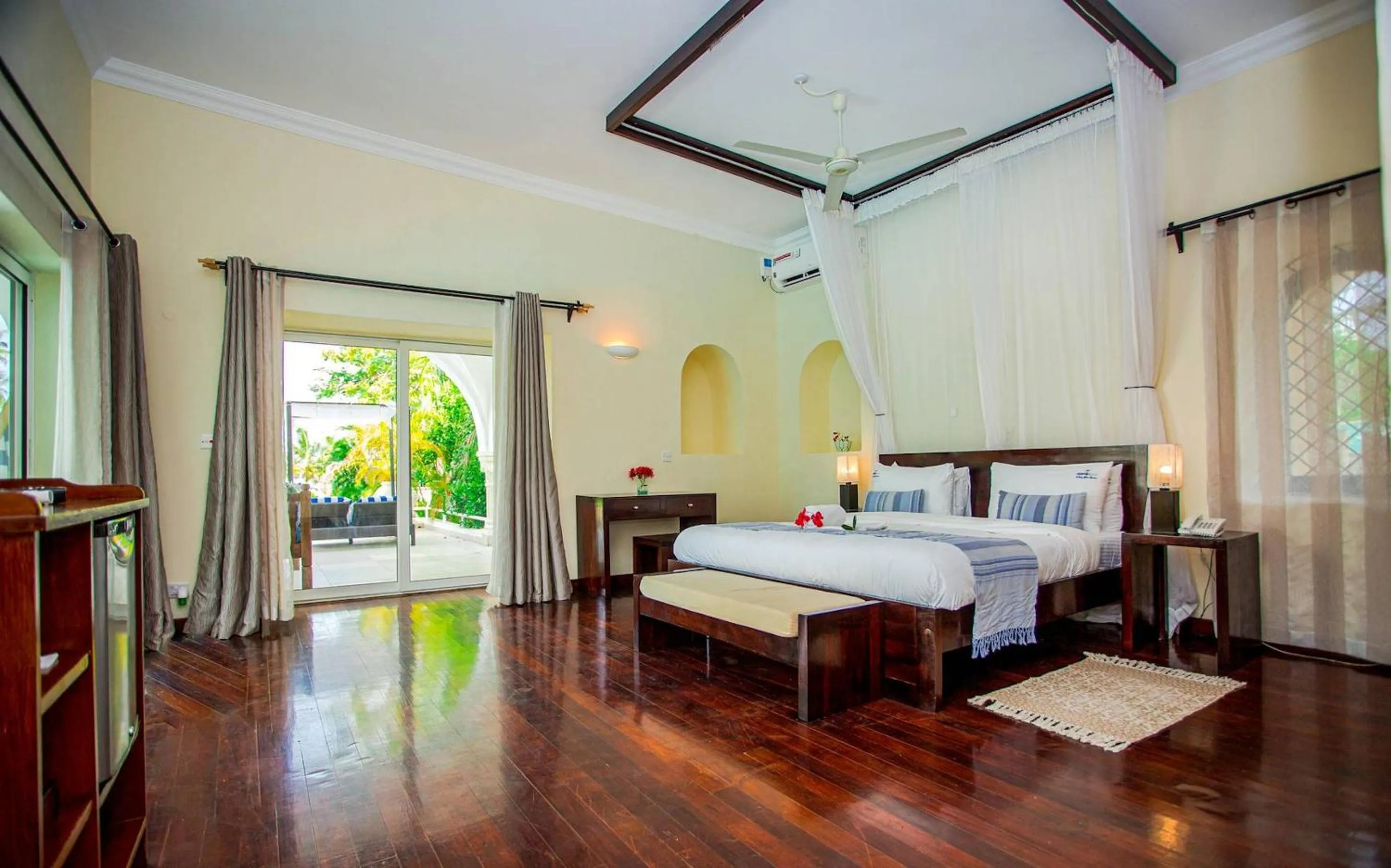Bed in Mzima Beach Residences - Diani Beach