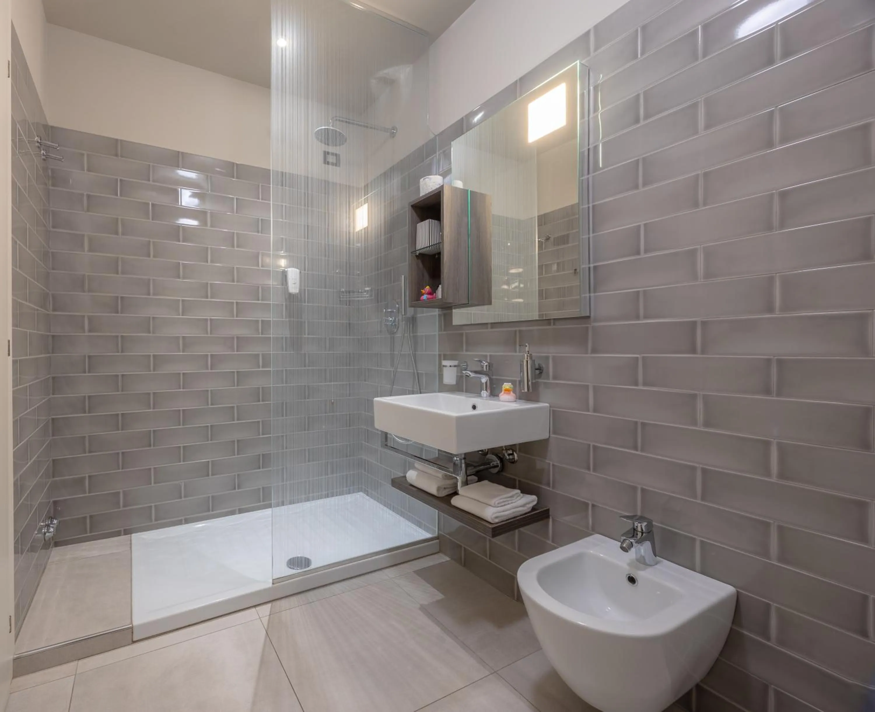 Bathroom in Nautilus Family Hotel