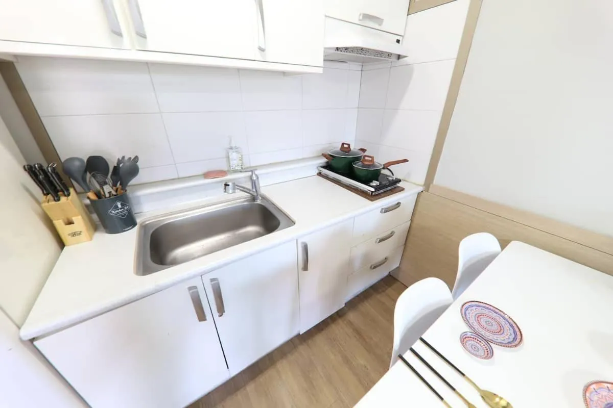 Kitchen/Kitchenette in Benikea  The Jeju Resort