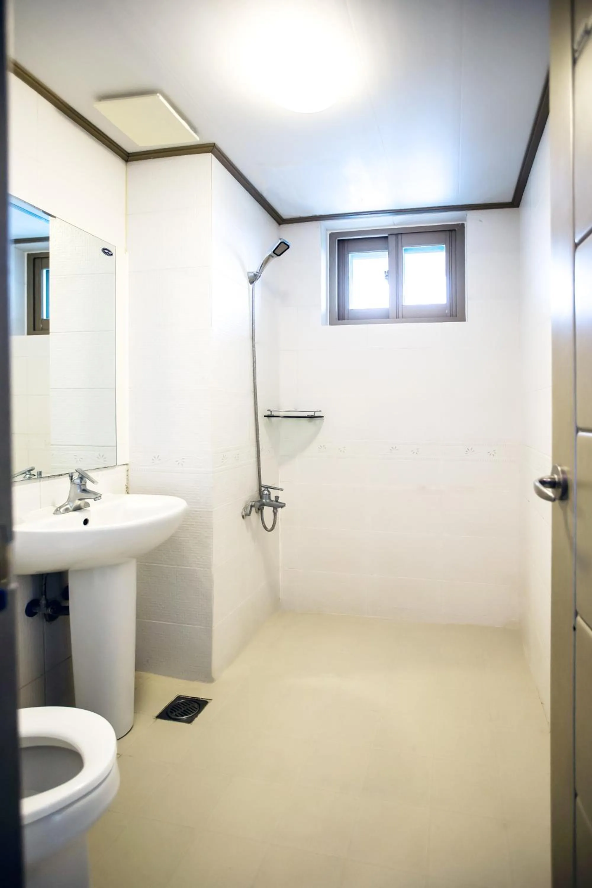 Toilet, Bathroom in Benikea  The Jeju Resort