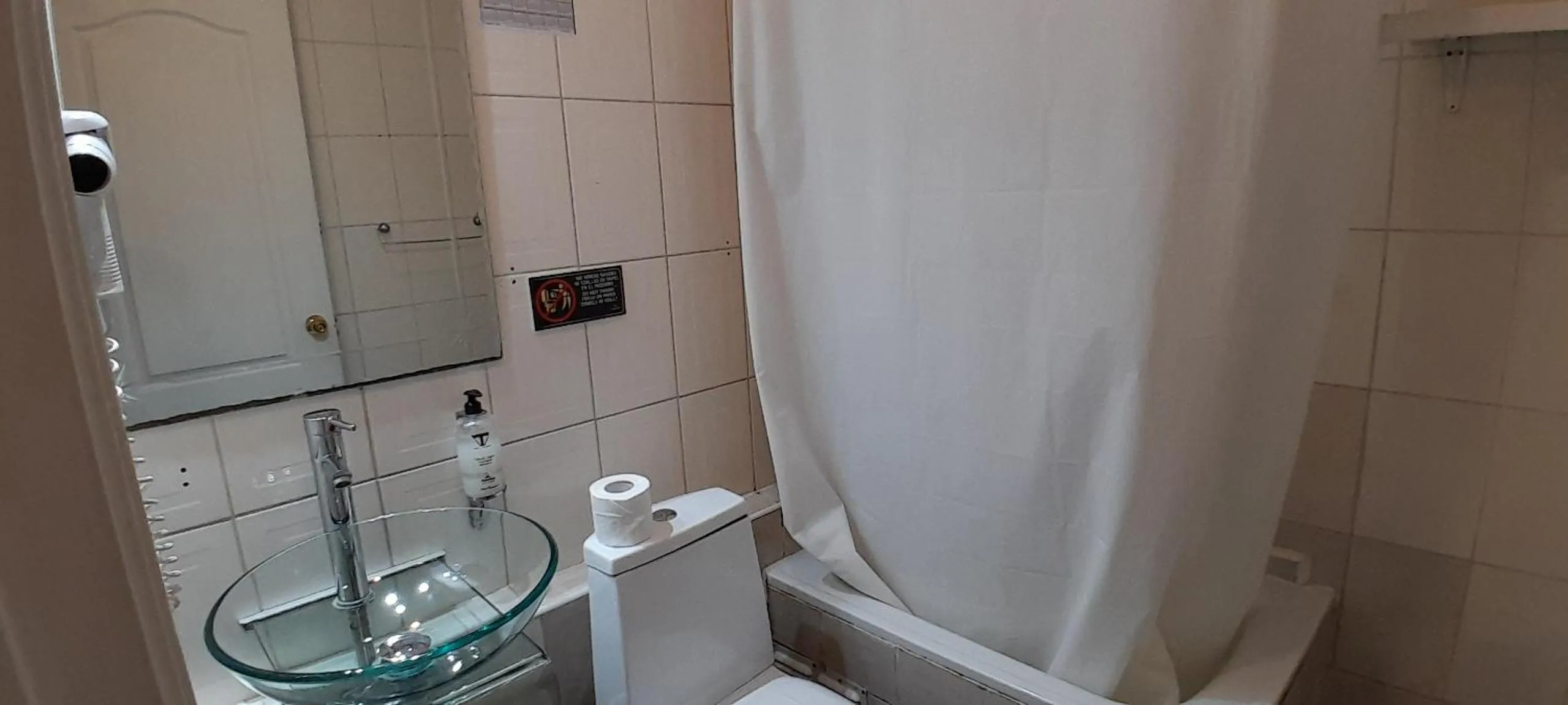 Shower in Tremo Bustamante