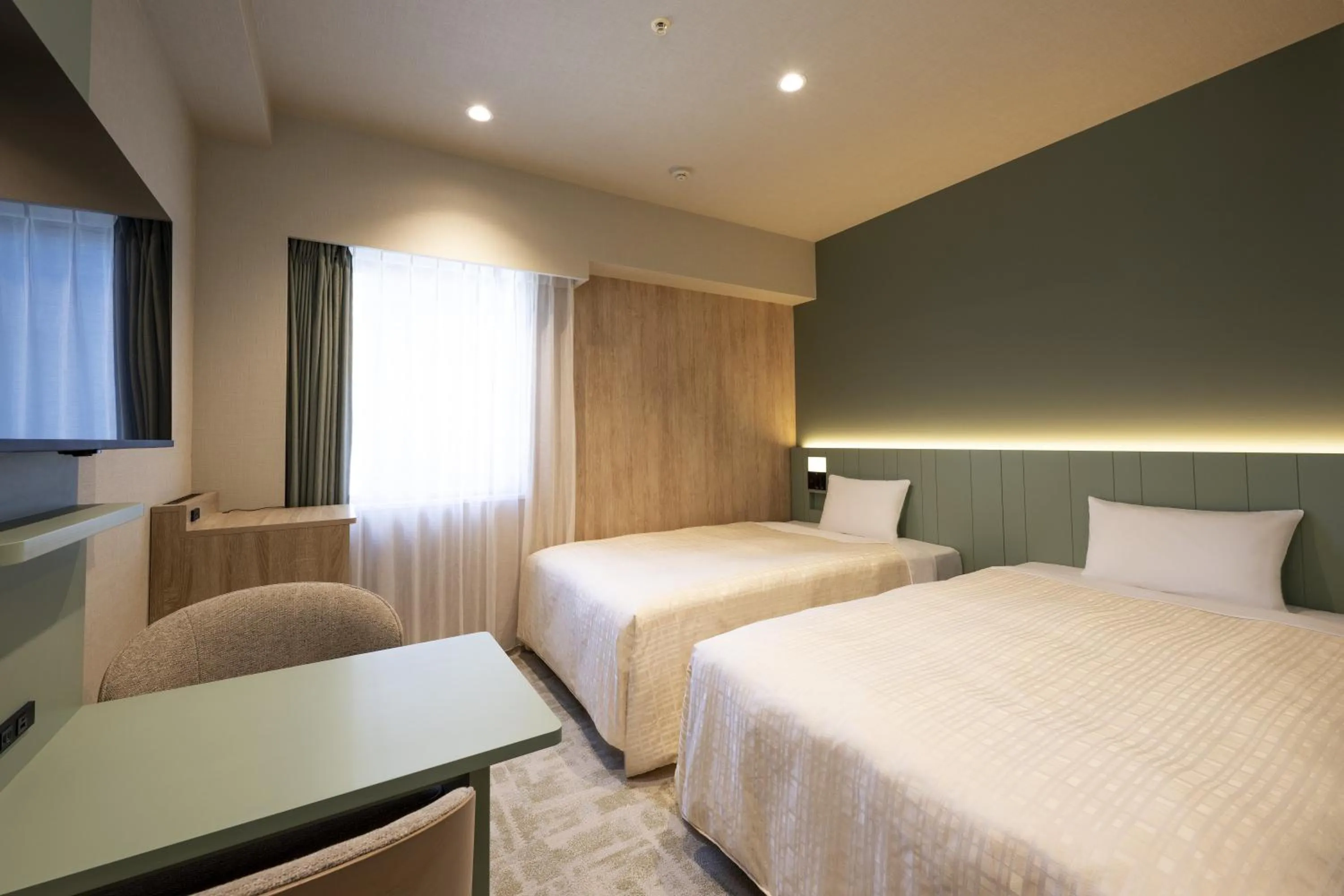 Photo of the whole room, Bed in Keio Presso Inn Akasaka