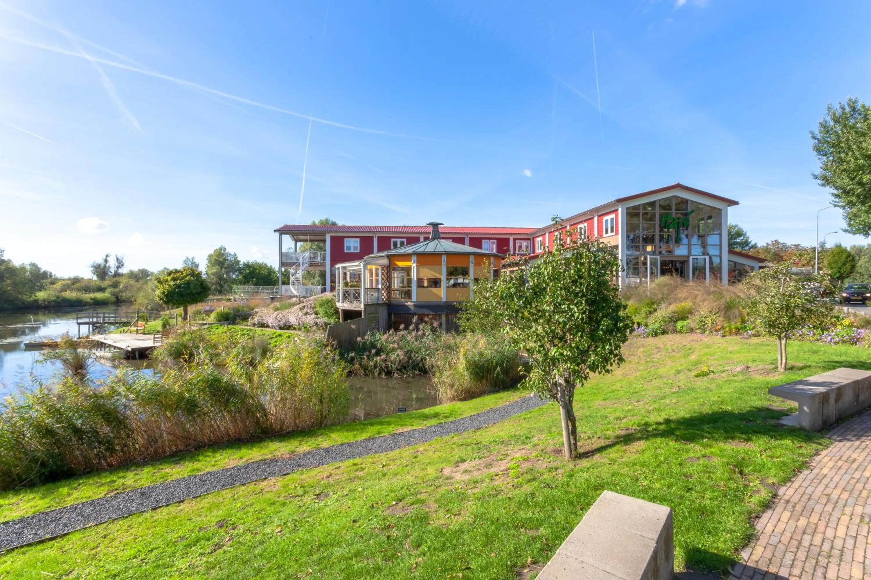 Facade/entrance in Hajé Hotel Restaurant de Lepelaar
