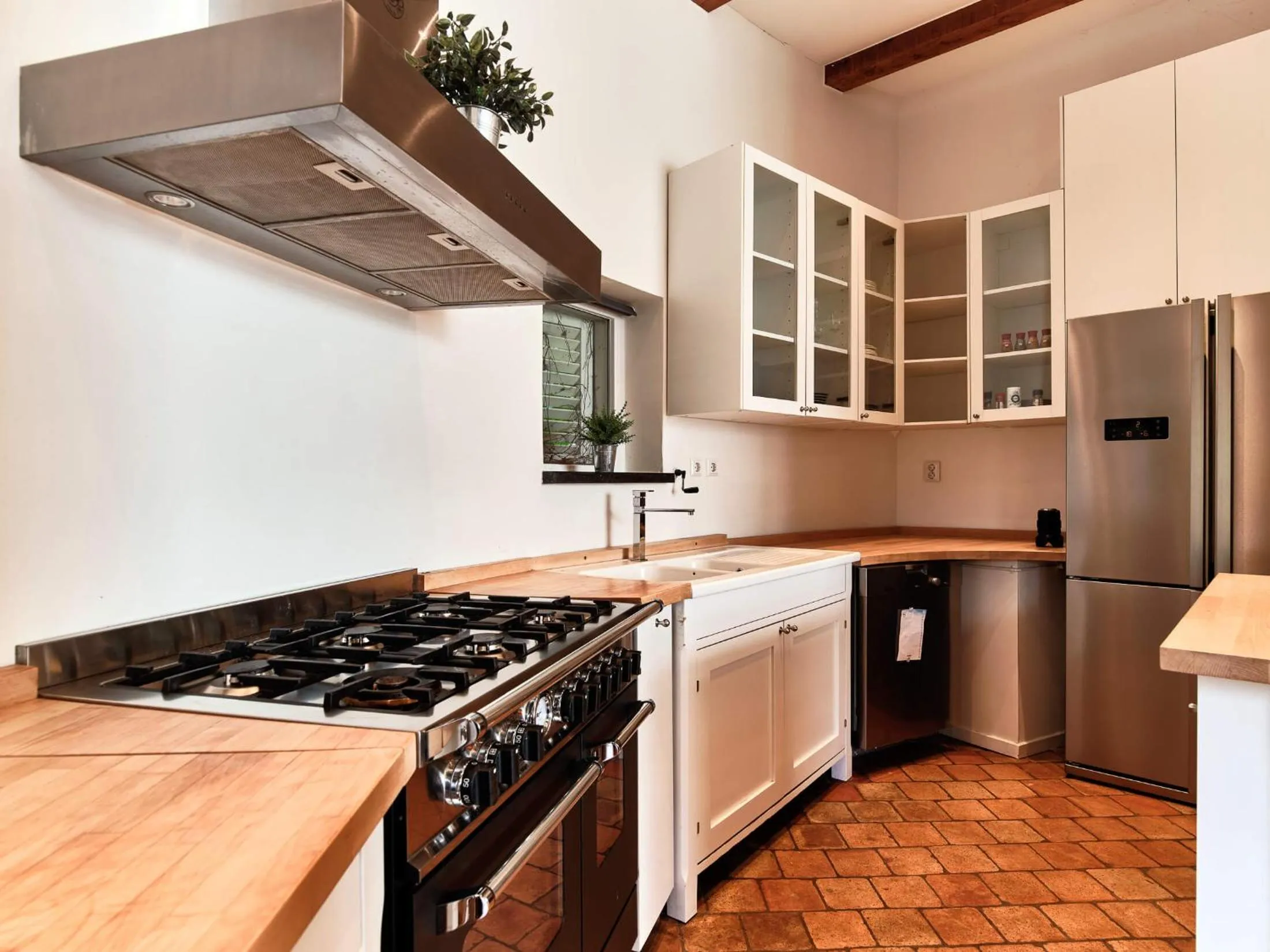 kitchen in Hajé Hotel Restaurant de Lepelaar