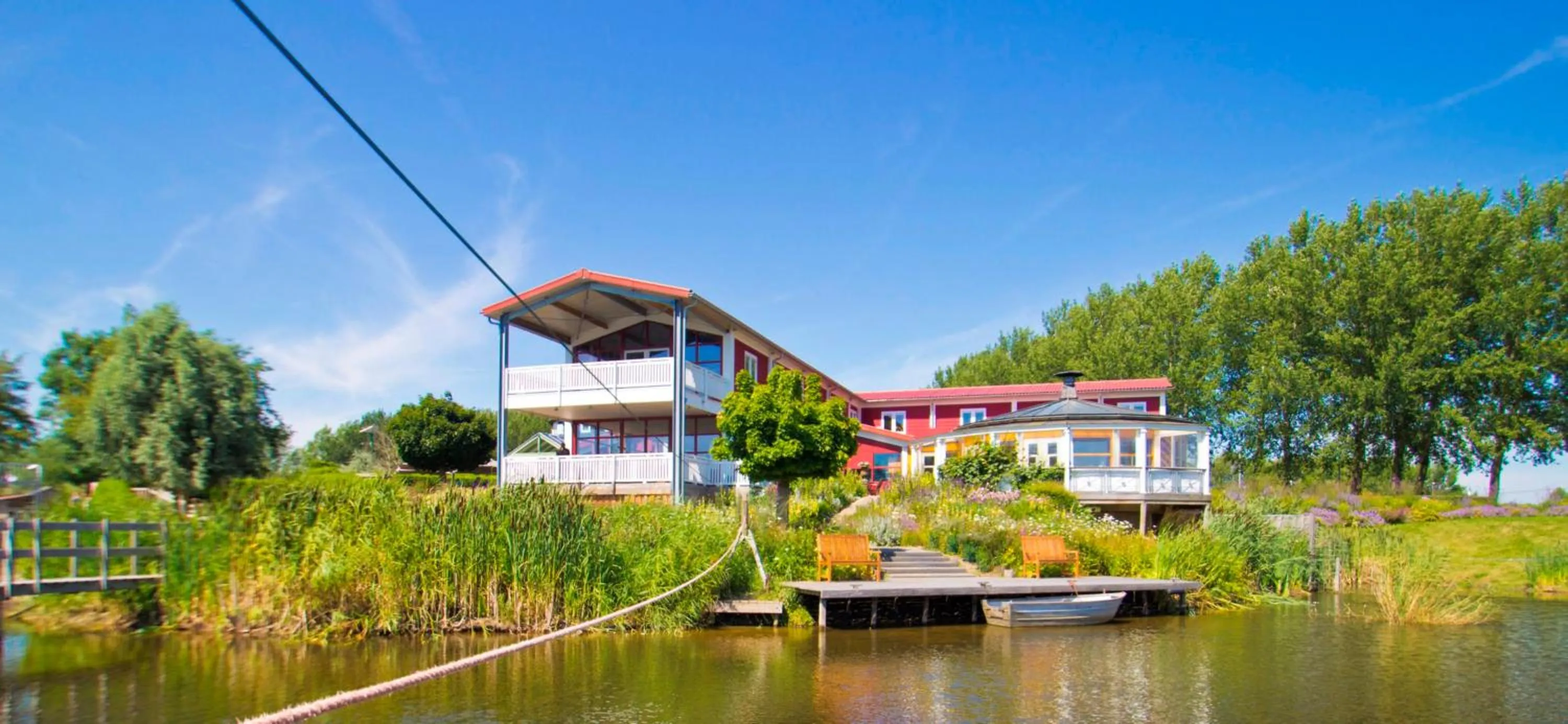 Facade/entrance in Hajé Hotel Restaurant de Lepelaar