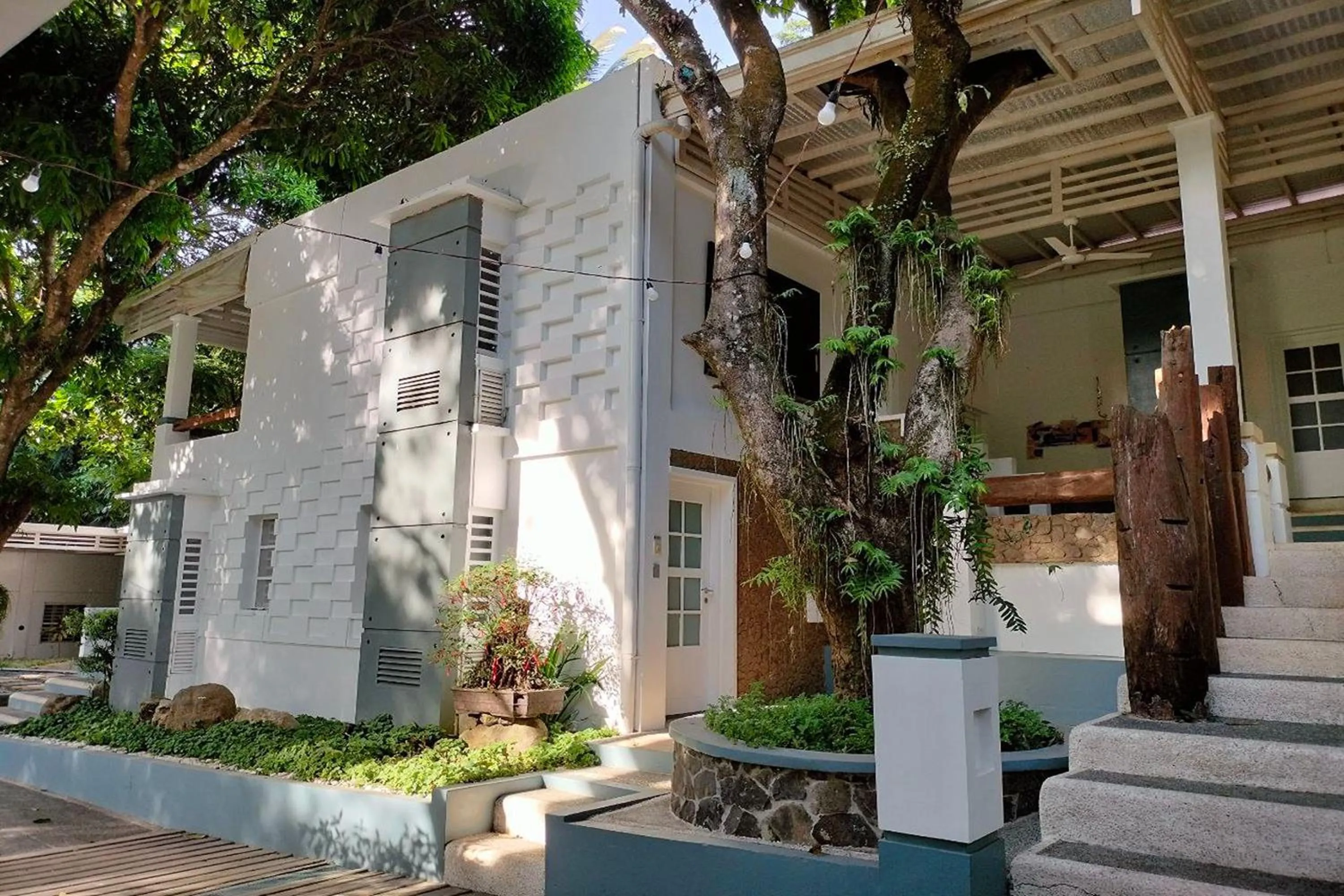 Property building in T House Tagaytay