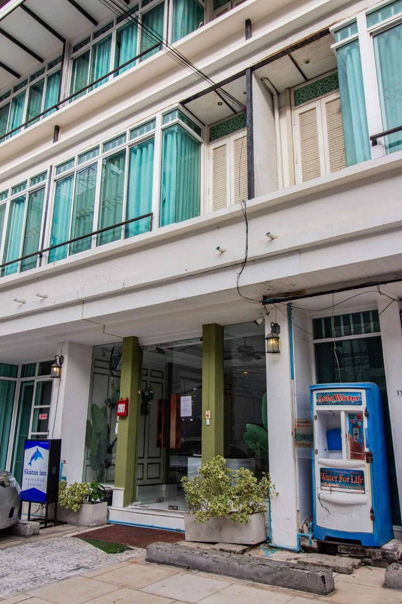 Skutan Inn Sutthisan Nexus Opal