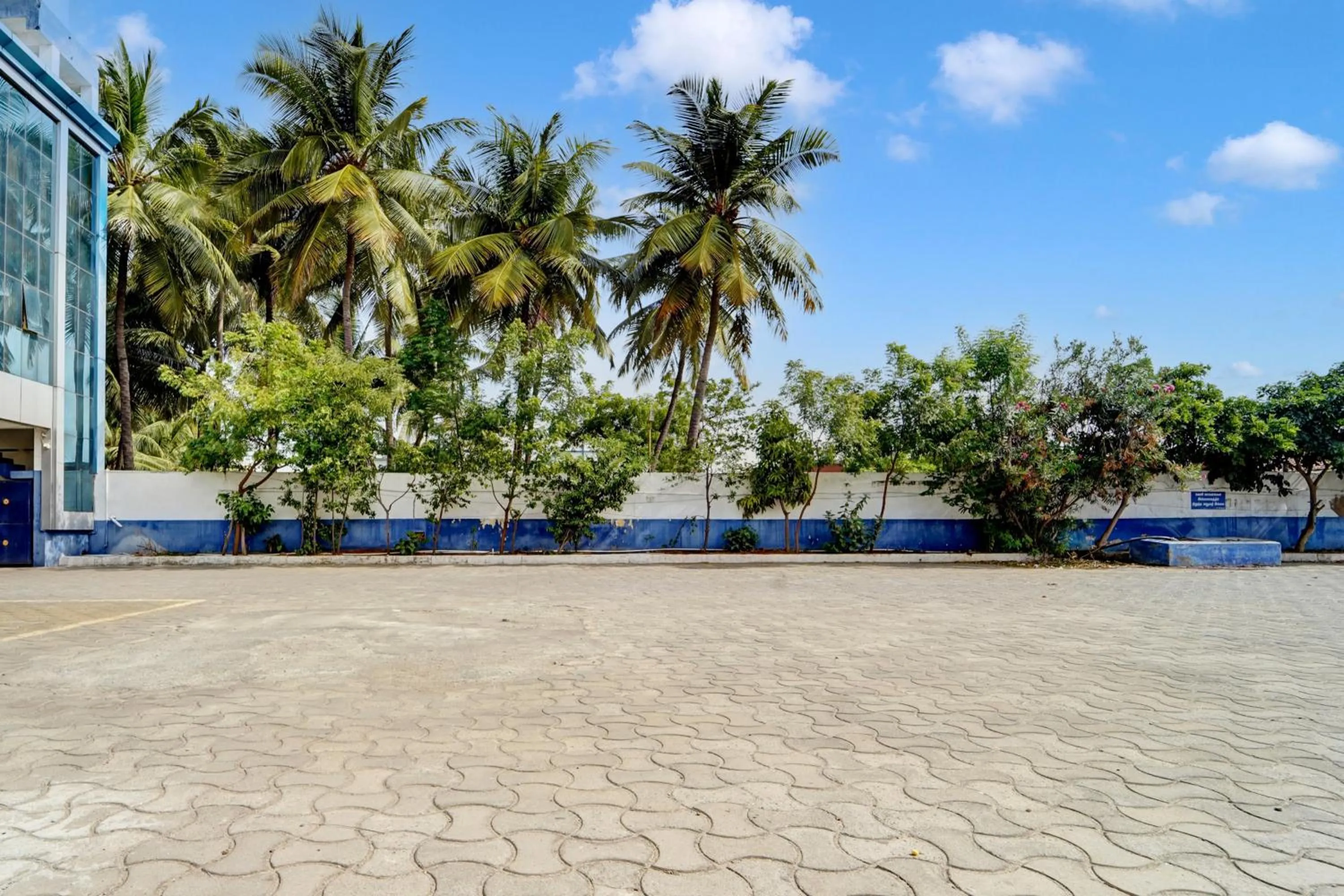 On site in Hotel O Tiruppur Near Railway station