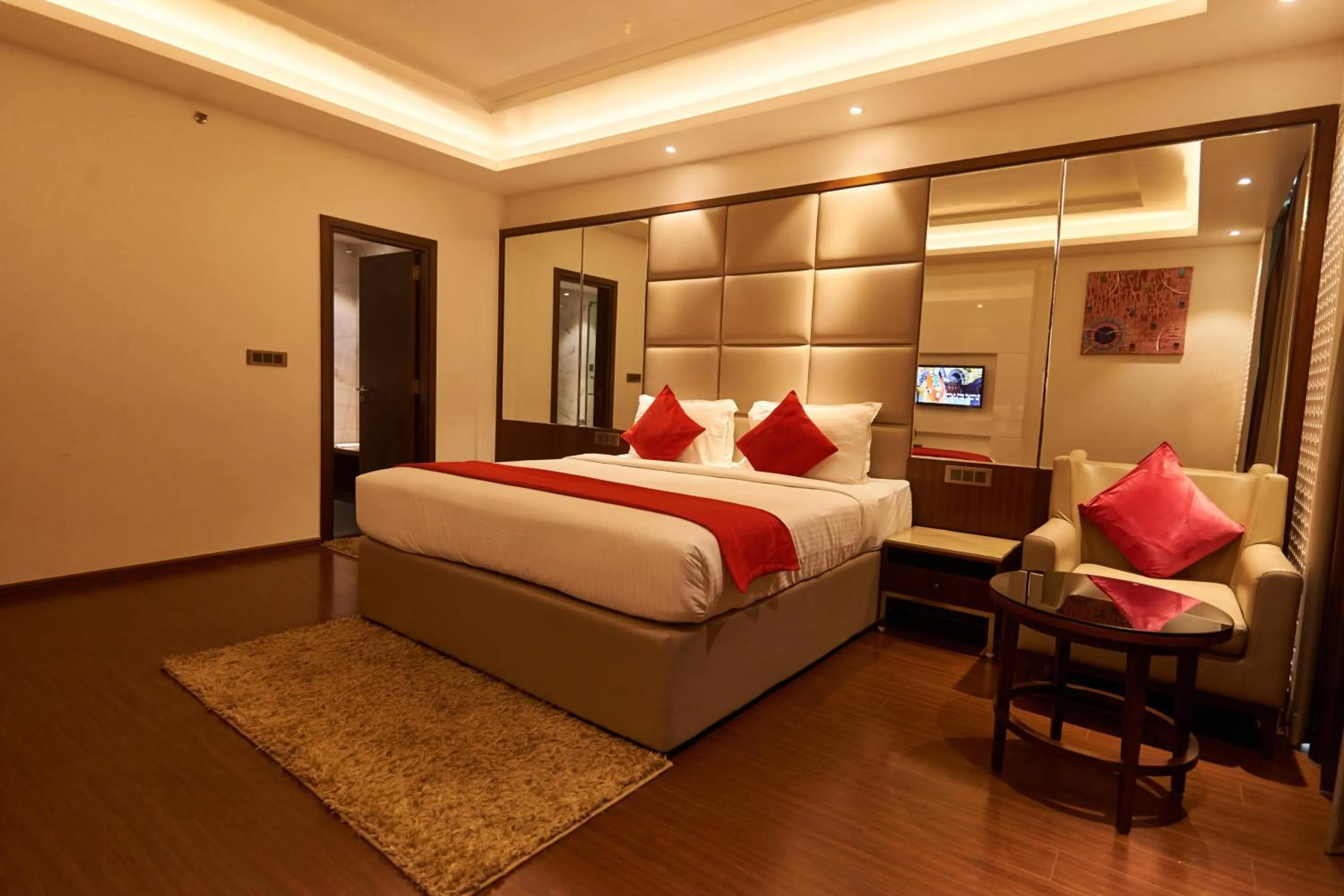 Bedroom, Bed in Tania President Inn