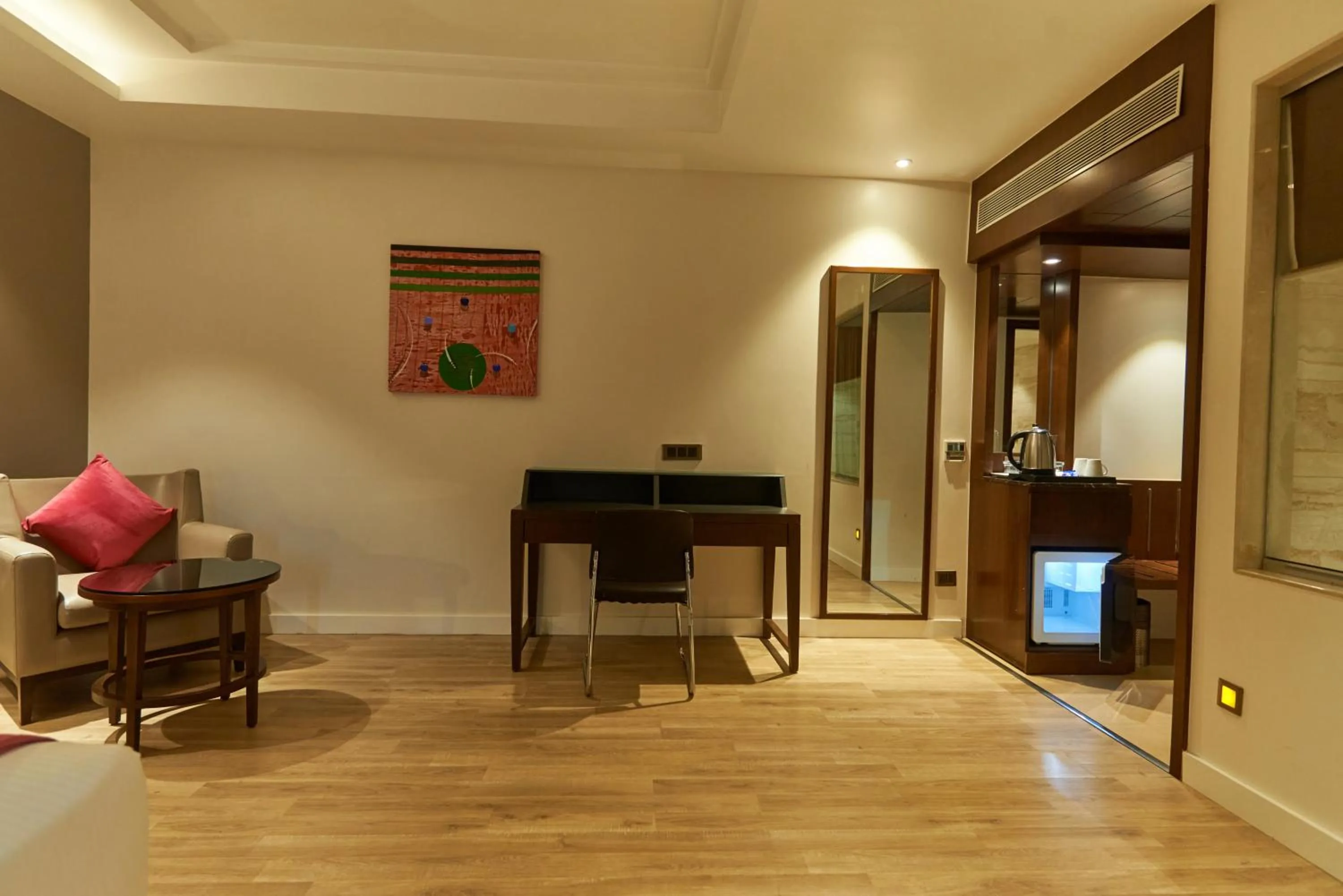 TV and multimedia in Tania President Inn