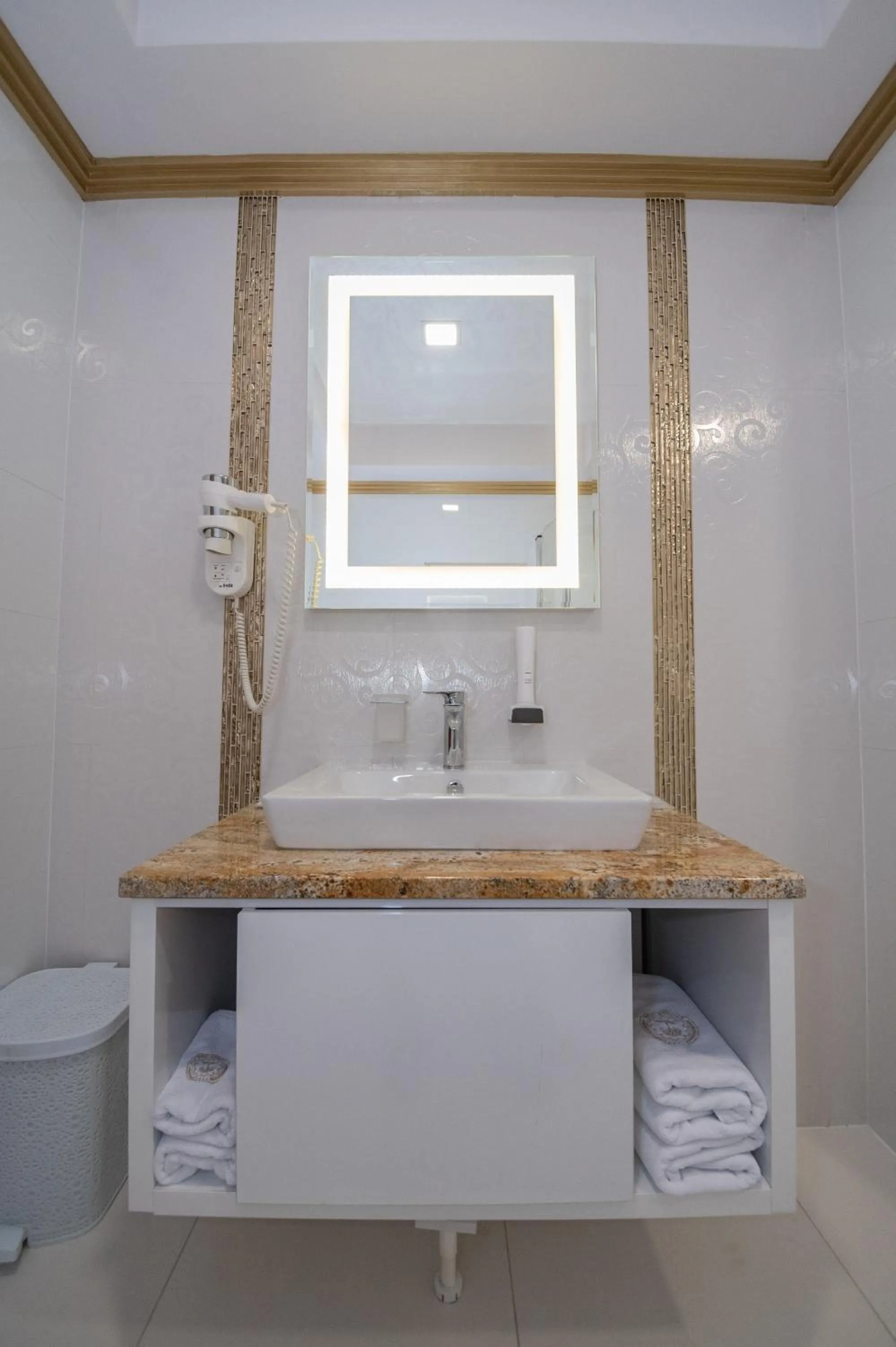 Bathroom in Hotel Park