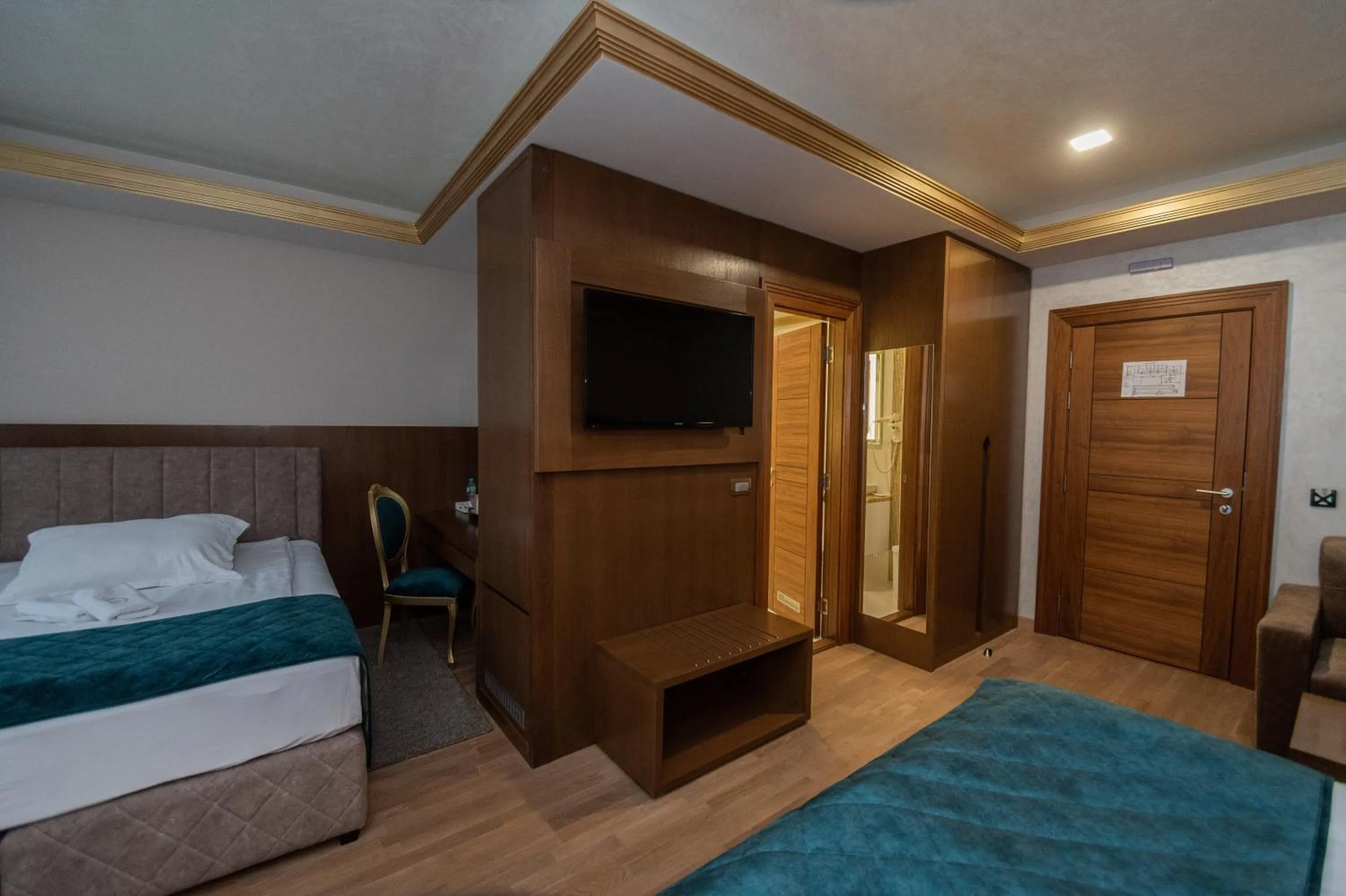 Photo of the whole room, Bed in Hotel Park