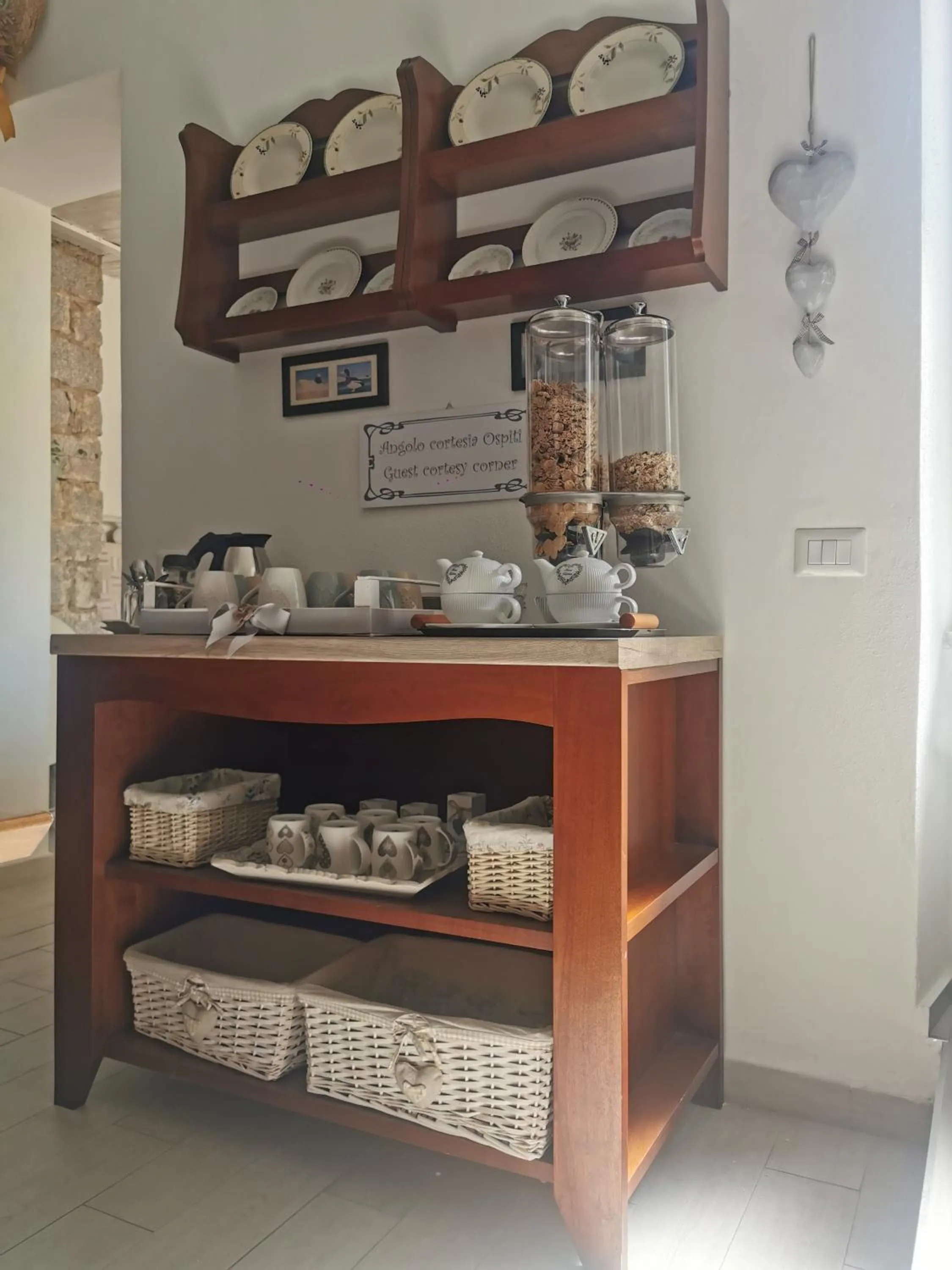 Coffee/tea facilities in Affittacamere Alisso