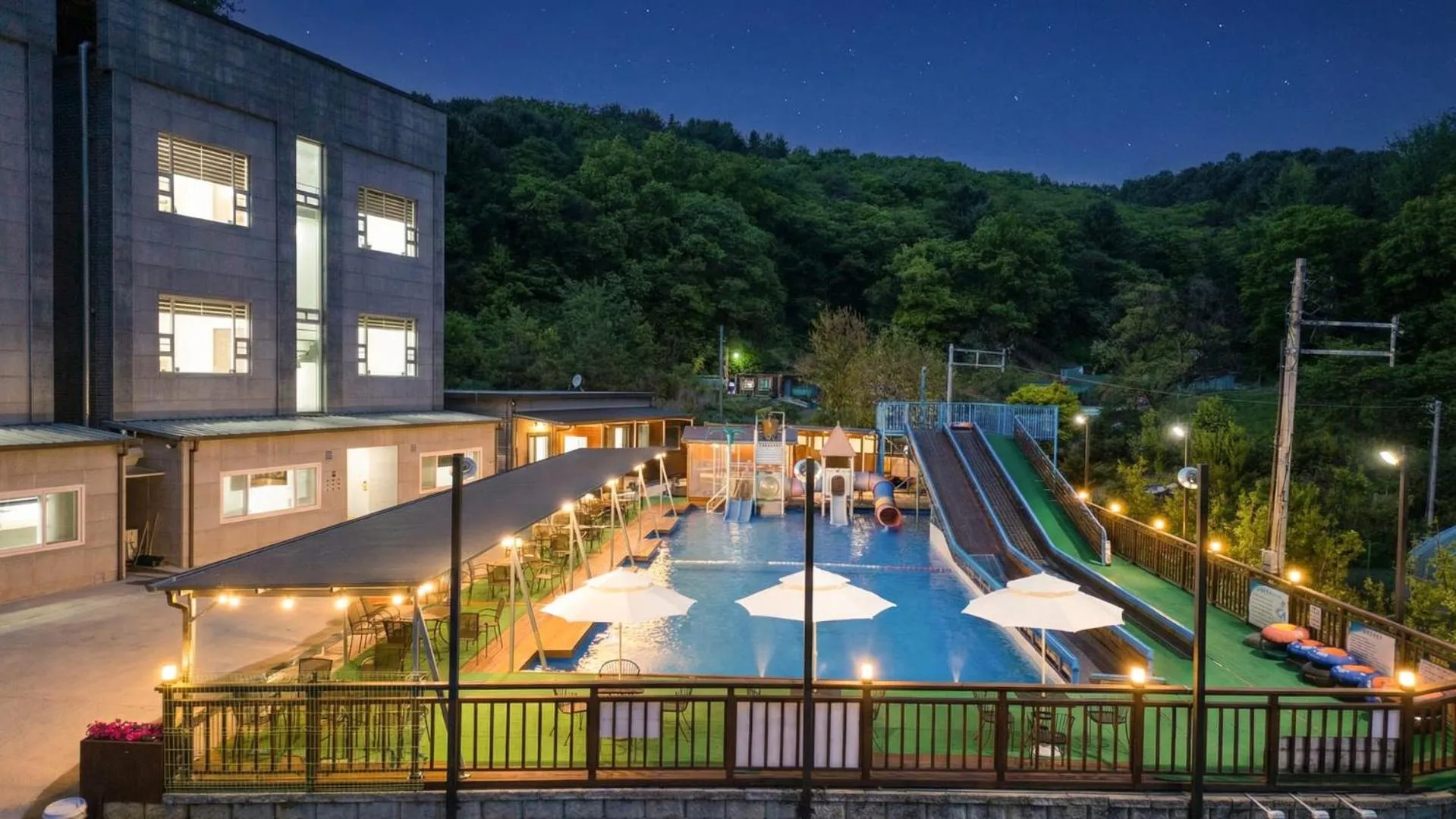 Property building in Namyangju Cozy Hill Spa Pension