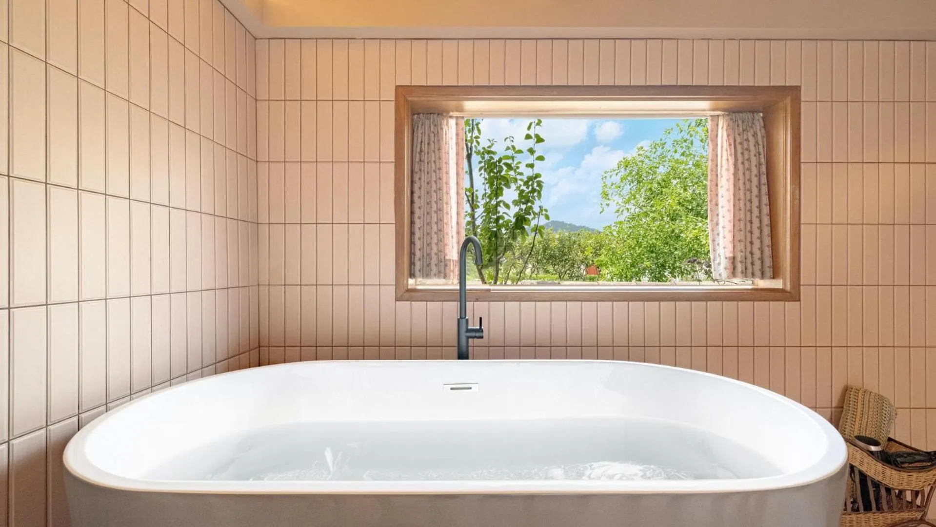 Property building in Gyeongju Hanokstay Hangbokhanzip