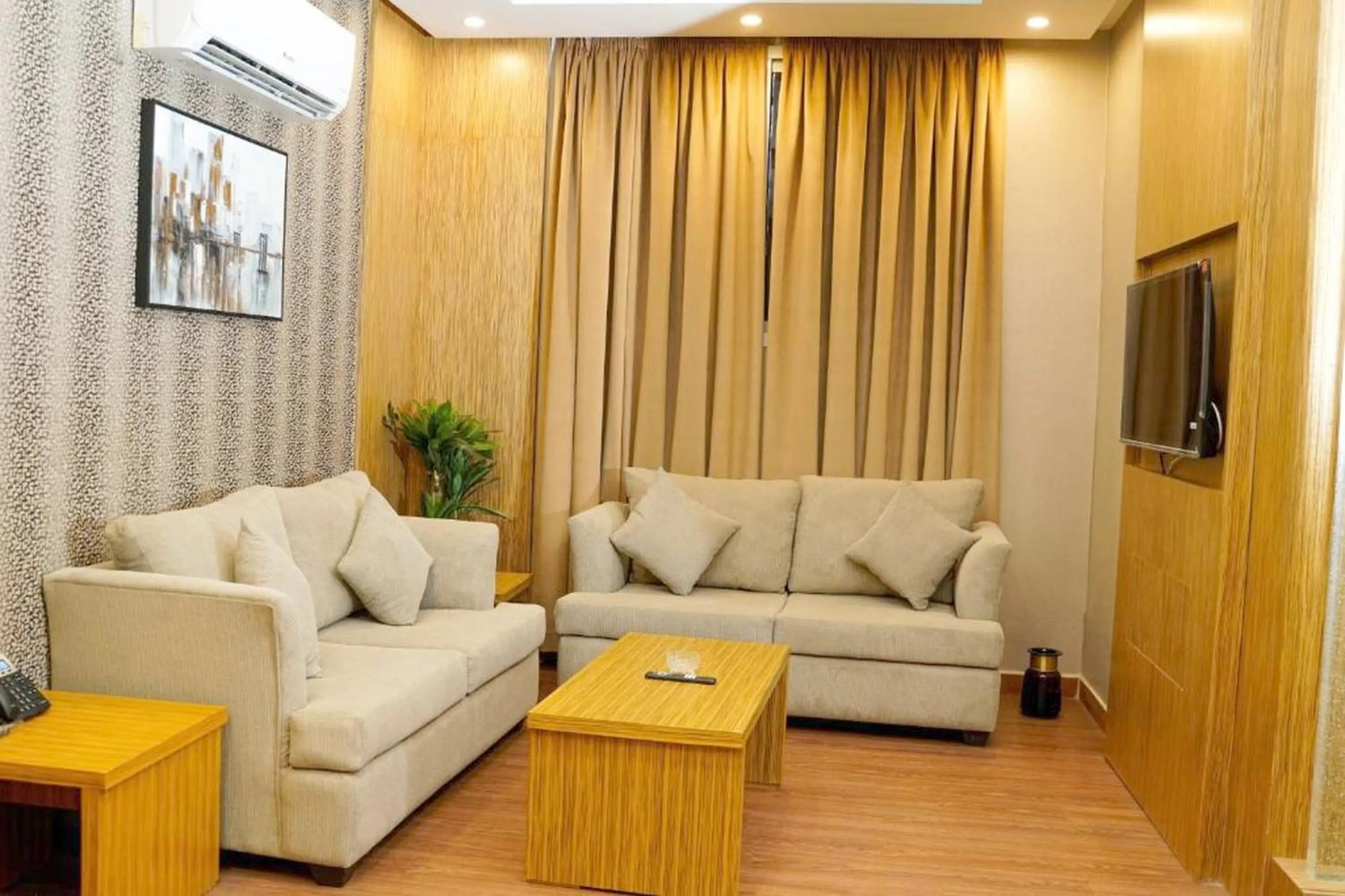 Seating area in Palette Luxury Credi Hotel