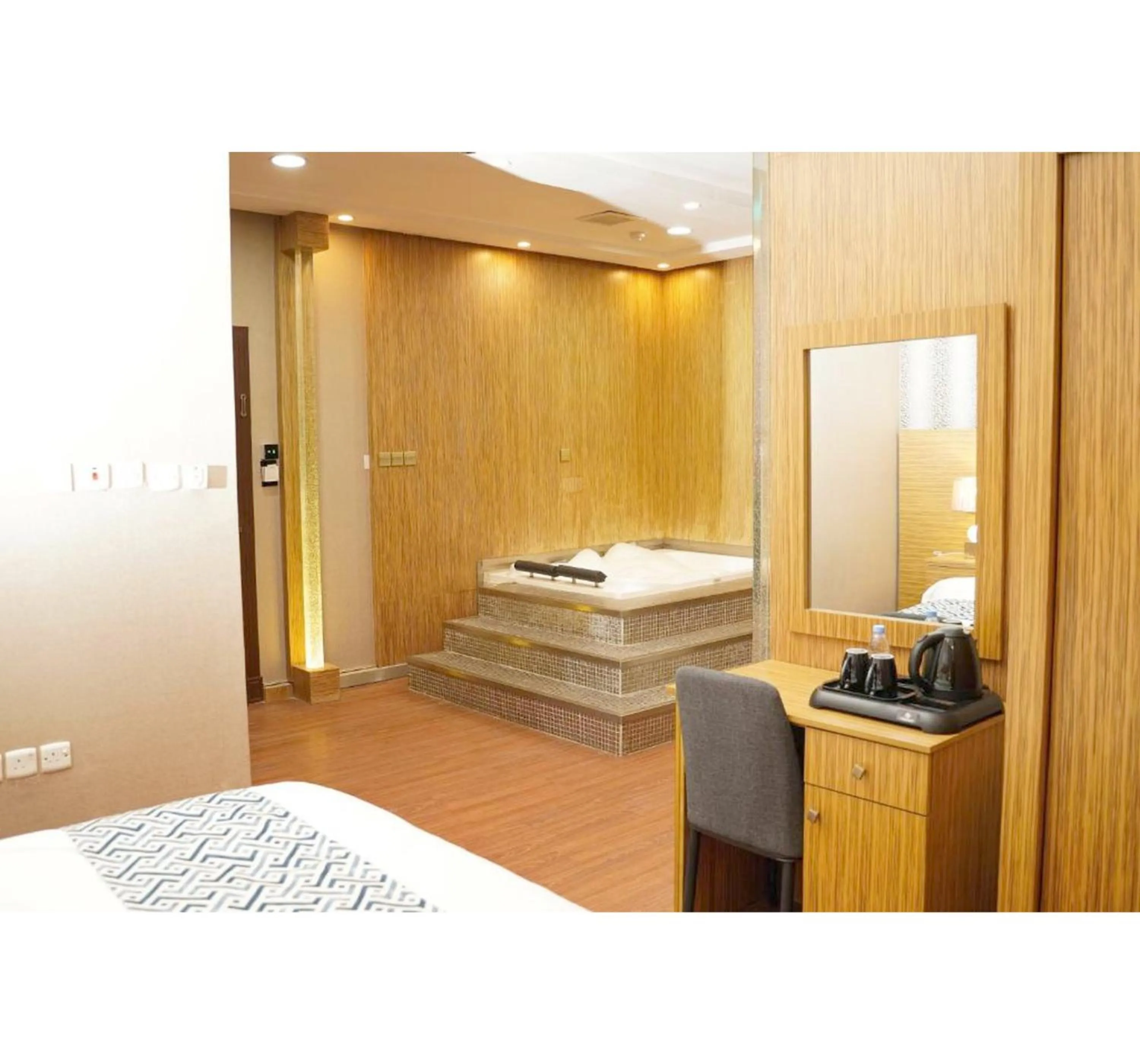 Bedroom, Bed in Palette Luxury Credi Hotel