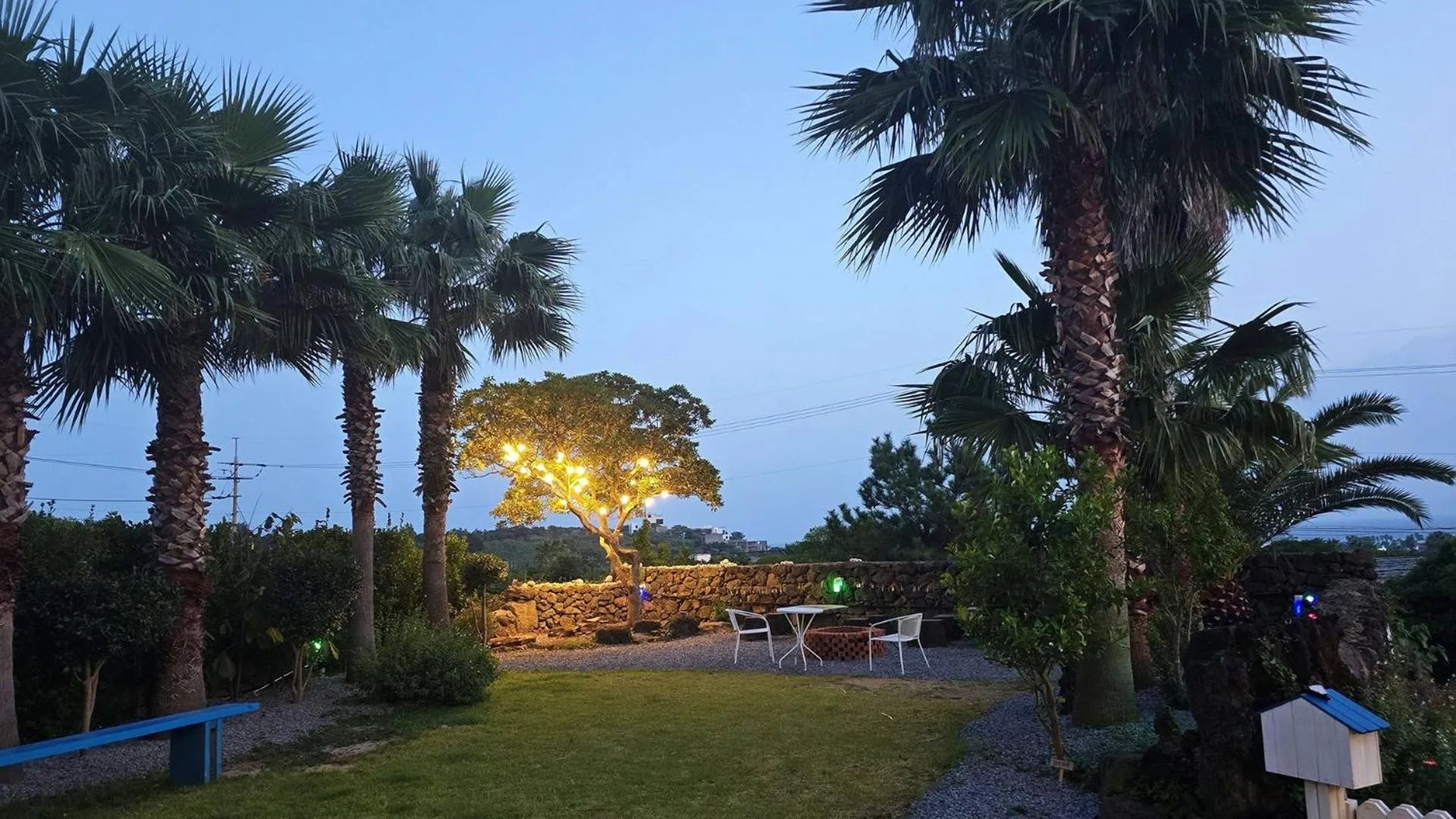 Property building in Seogwipo Dawa Pool Villa Pension