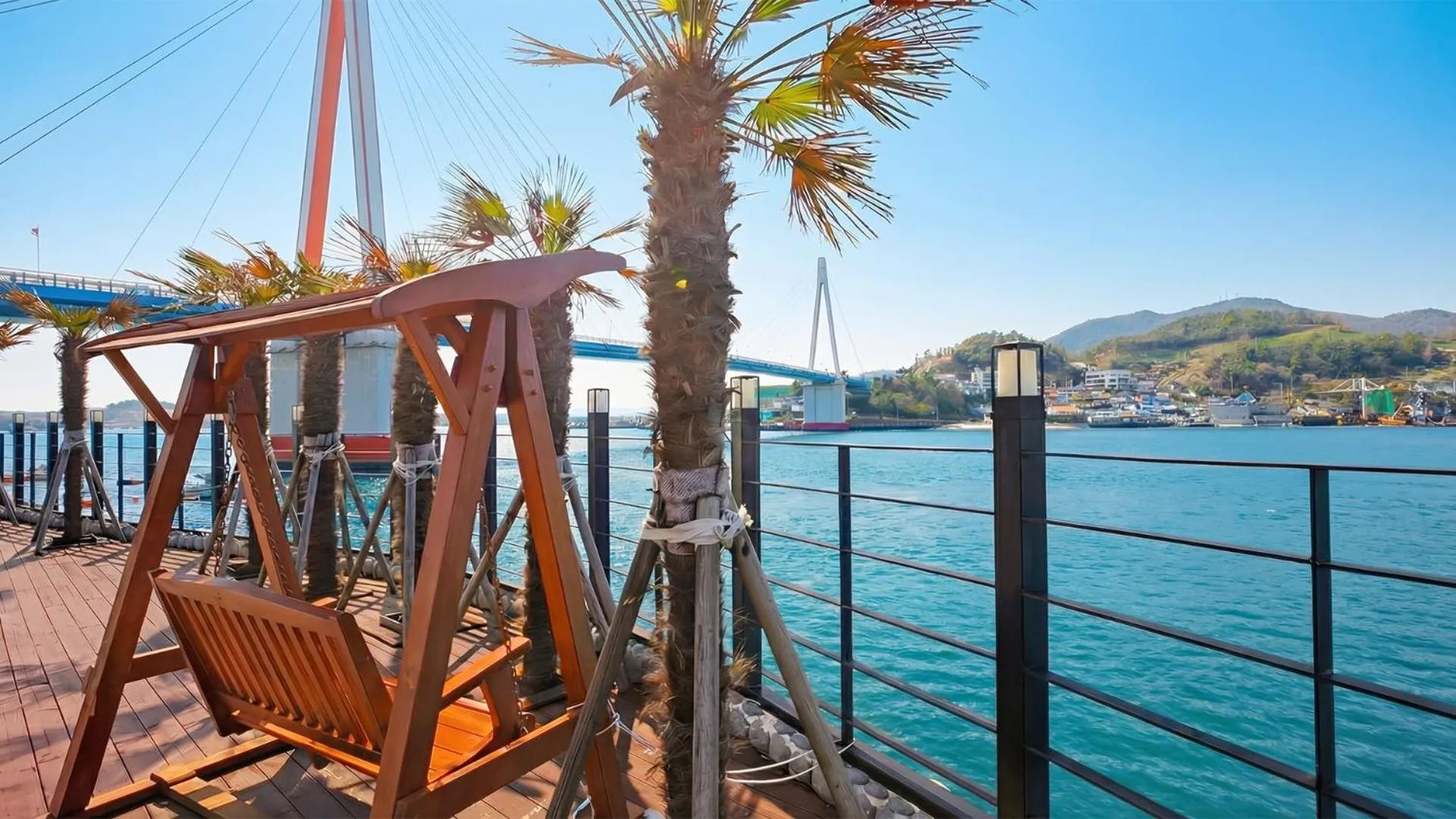 Property building in Yeosu Janggun Island Pension