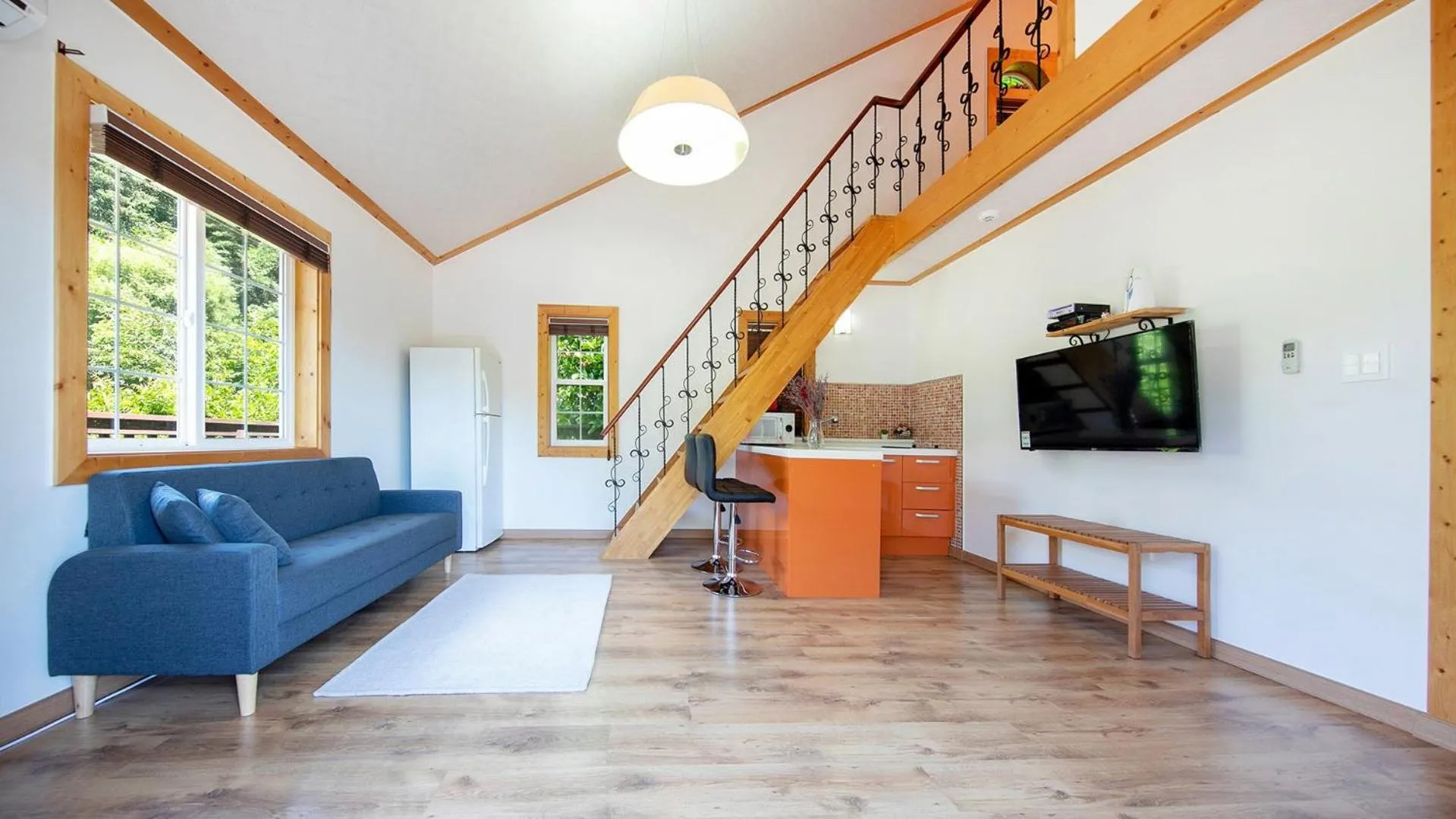 Property building in Hongcheon Lime Orange Pension