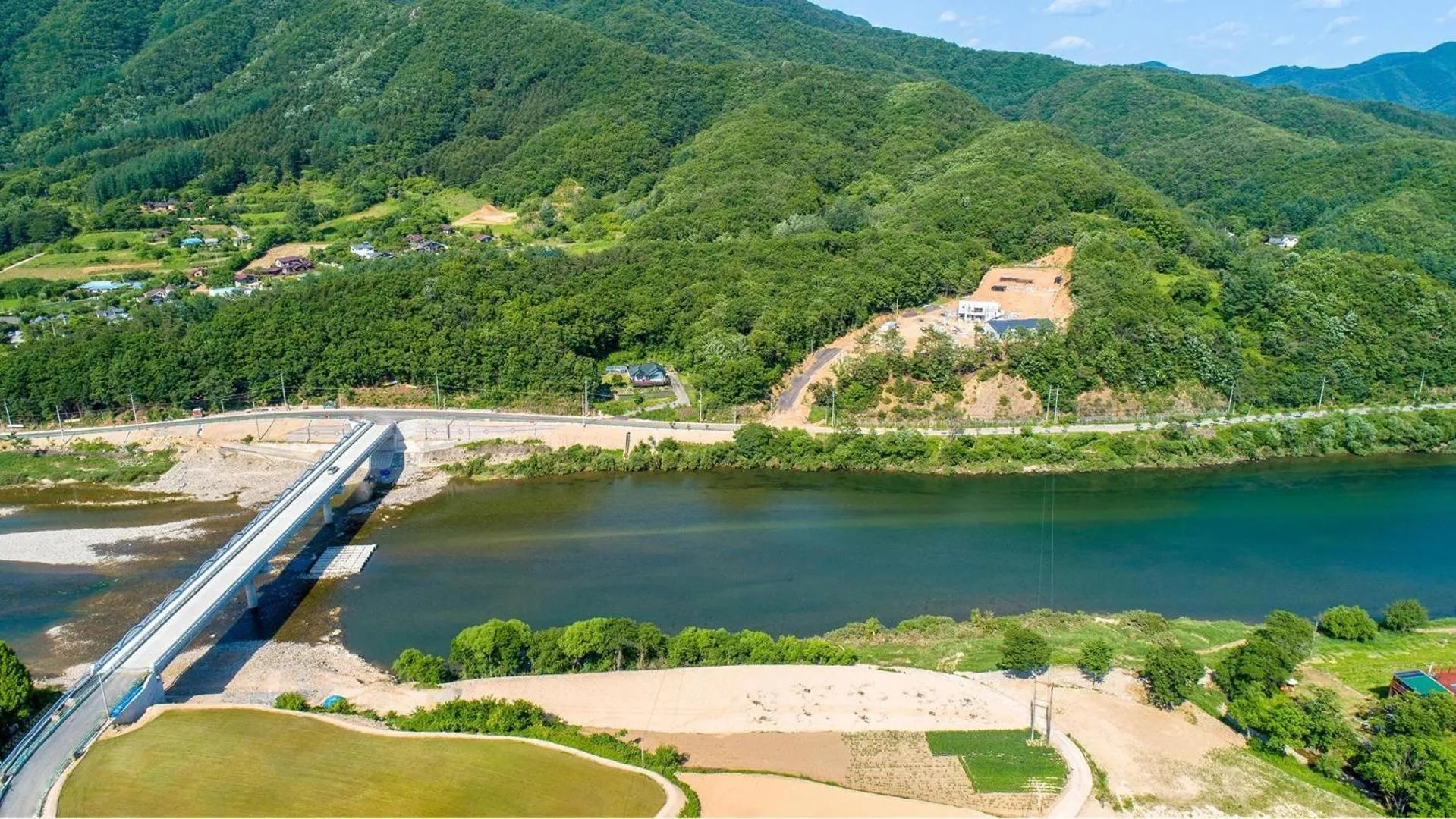 Property building in Hongcheon Lime Orange Pension