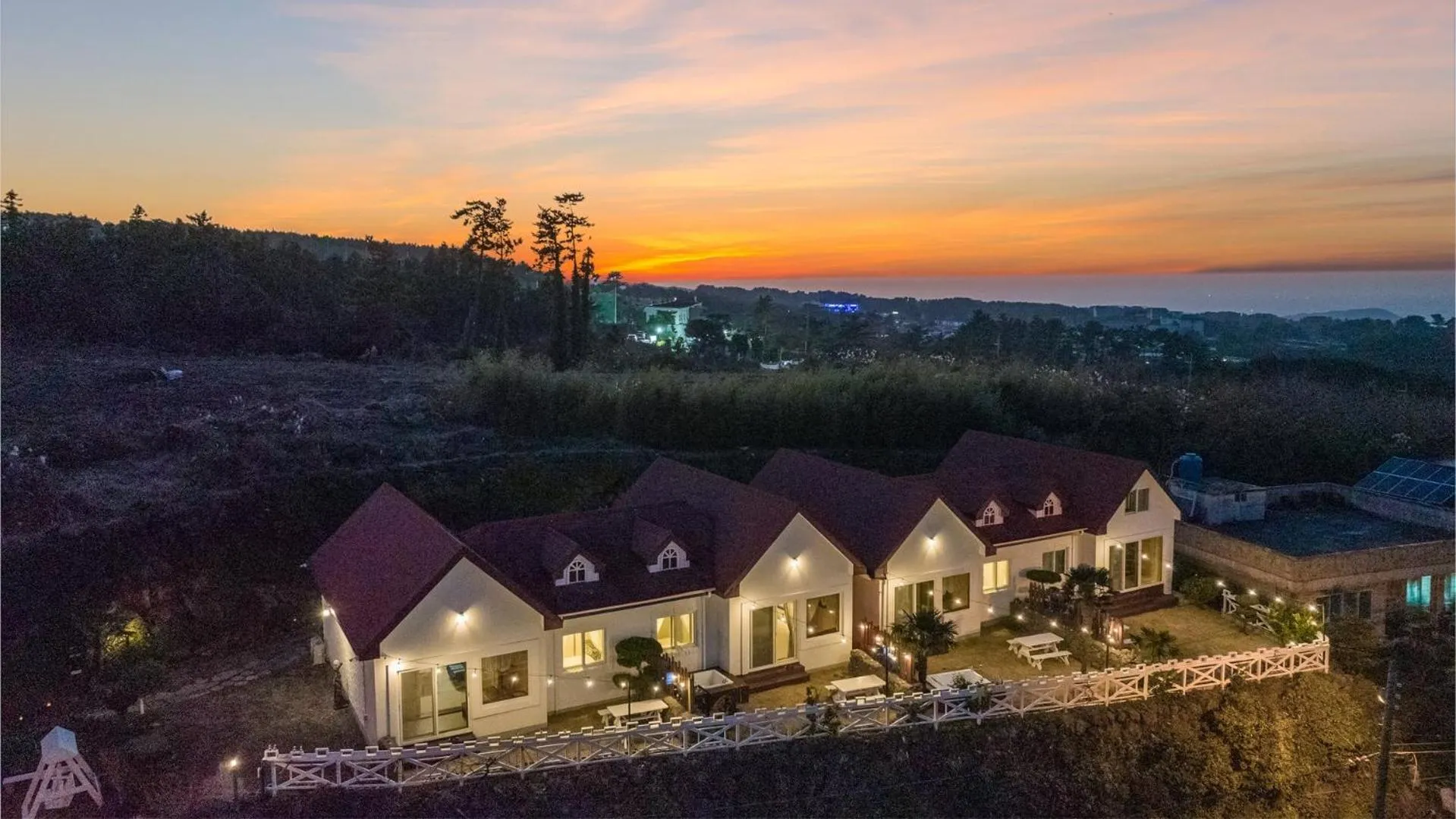 Property building in Jeju Dalbaekstay