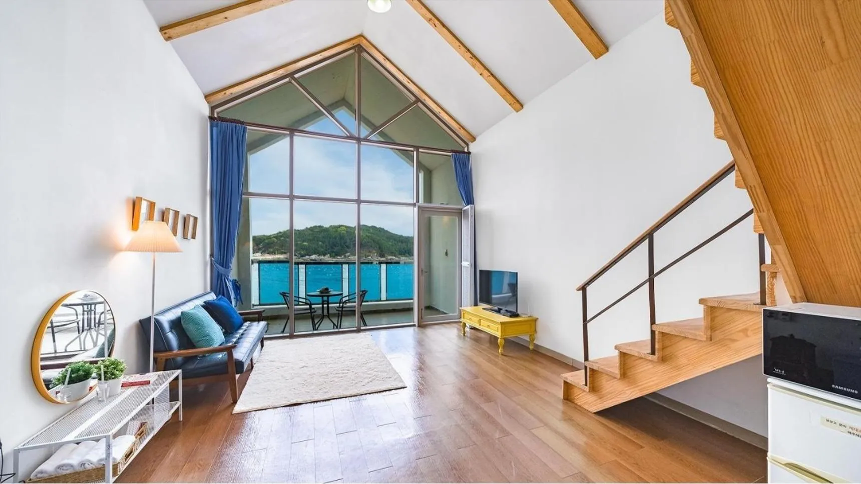 Property building in Tongyeong Maremio Oceanview Pension
