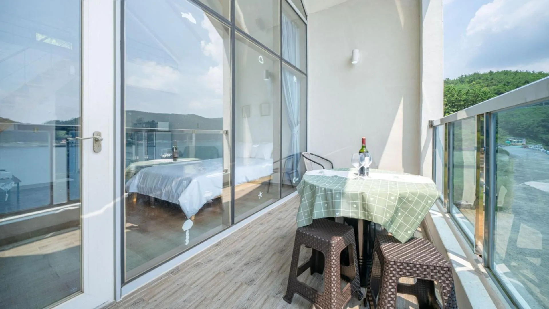 Property building in Tongyeong Maremio Oceanview Pension