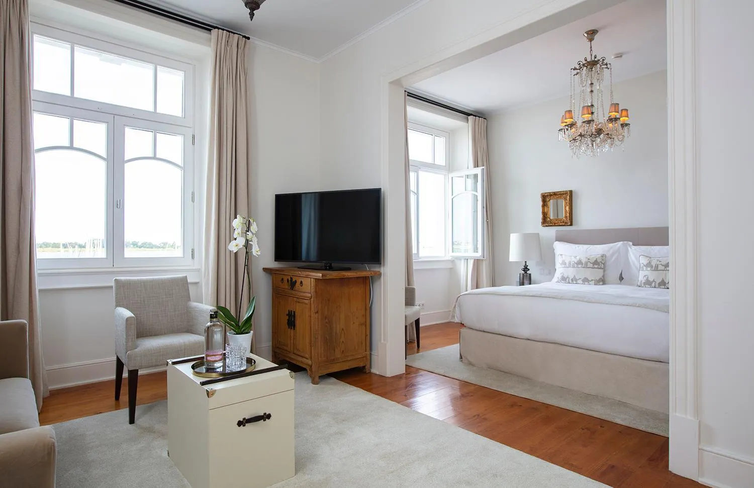 Living room, Bed in Bordoy Grand House Algarve