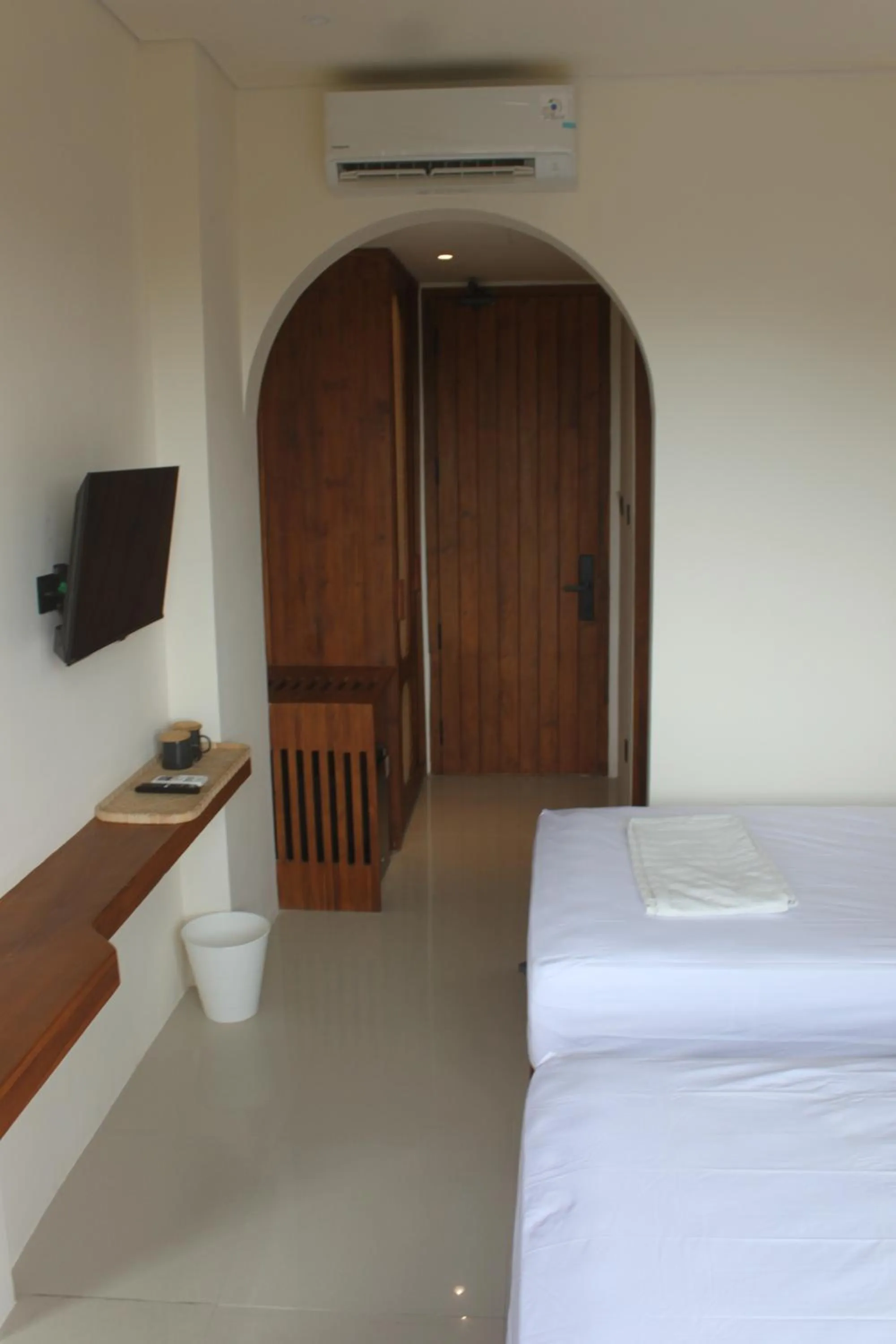 Photo of the whole room, Bed in Oh!Julia Hotel Komodo