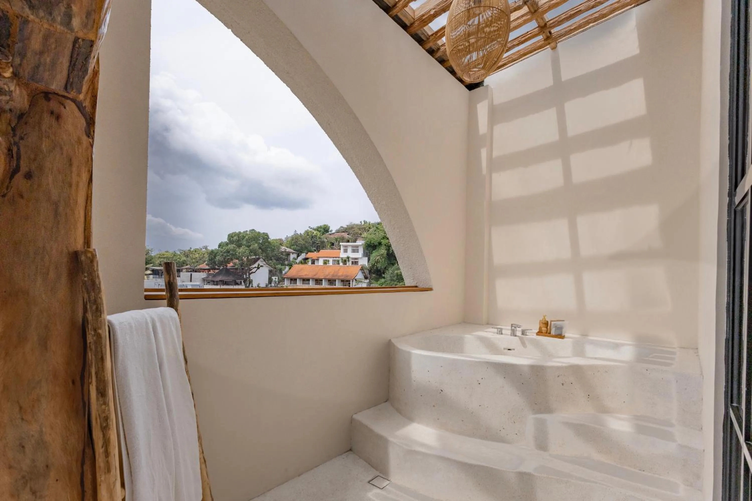 Open Air Bath in Oh!Julia Hotel Komodo