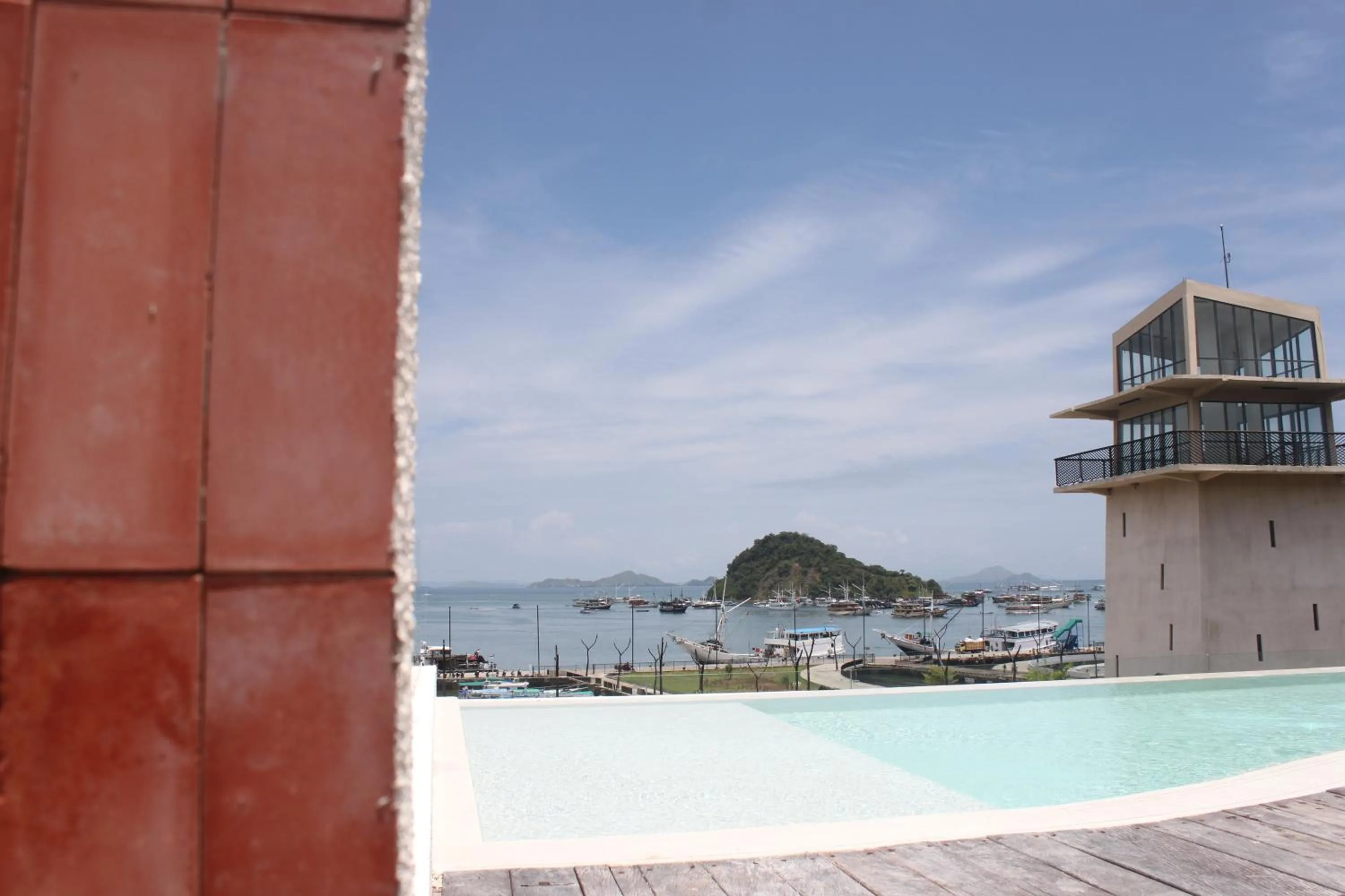 Swimming pool in Oh!Julia Hotel Komodo