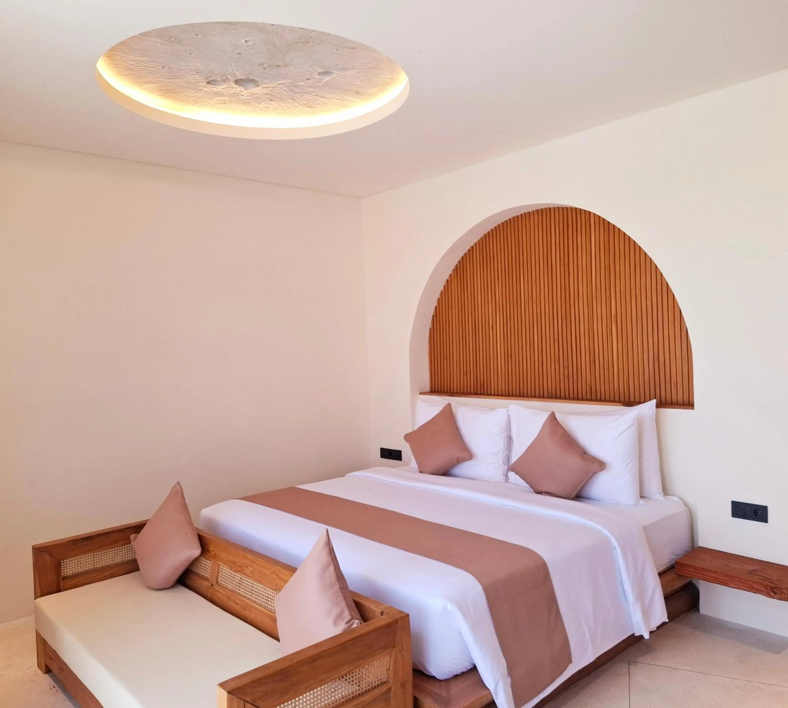 Bedroom, Bed in Oh!Julia Hotel Komodo