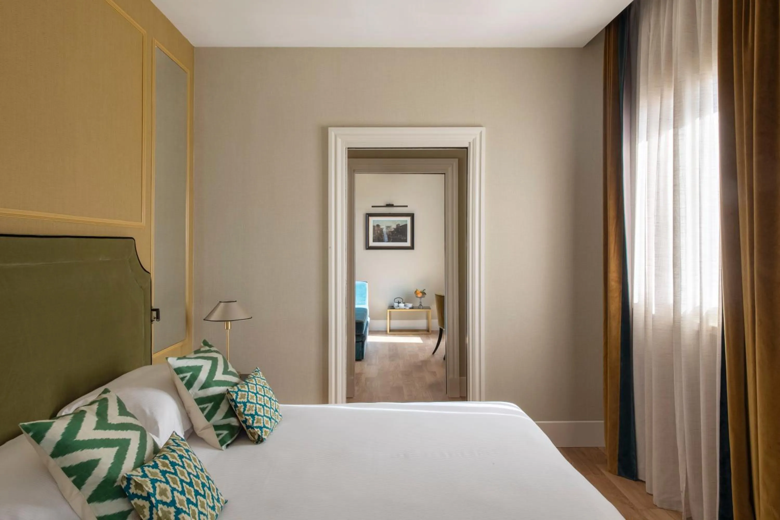 Bed in HOTEL ADRIANO Rooftop