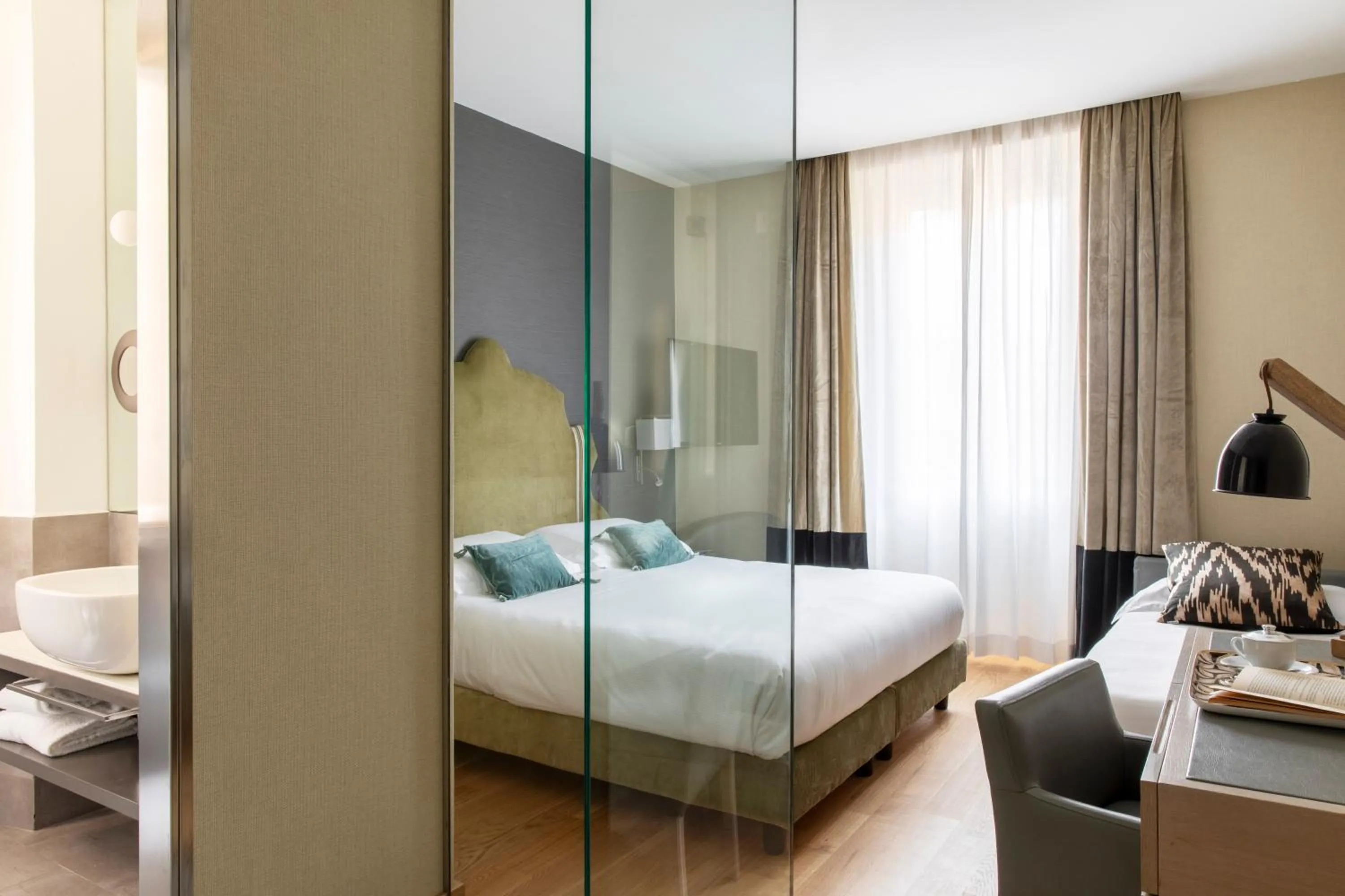 Bed in HOTEL ADRIANO Rooftop