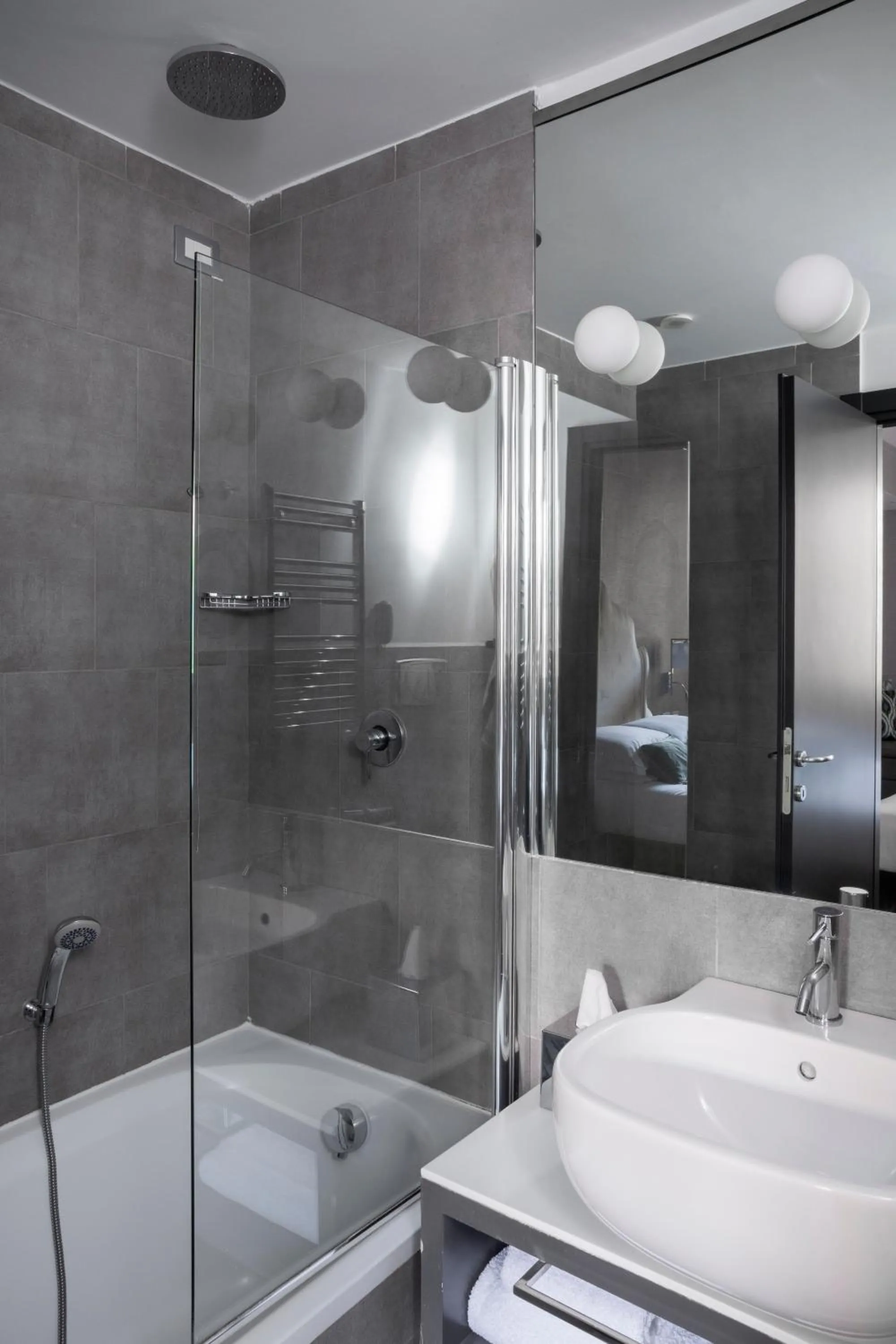 Bathroom in HOTEL ADRIANO Rooftop