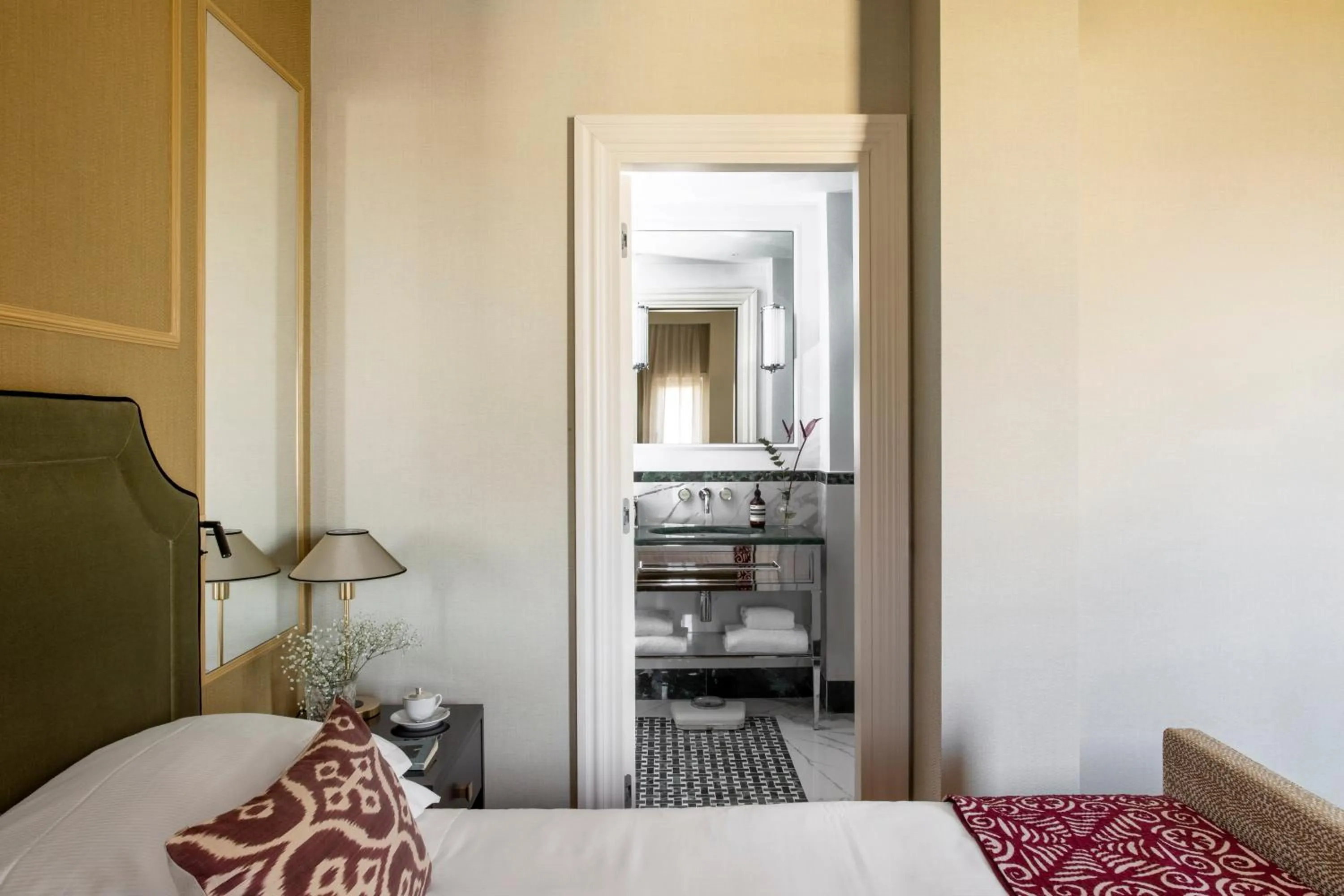 Bed in HOTEL ADRIANO Rooftop