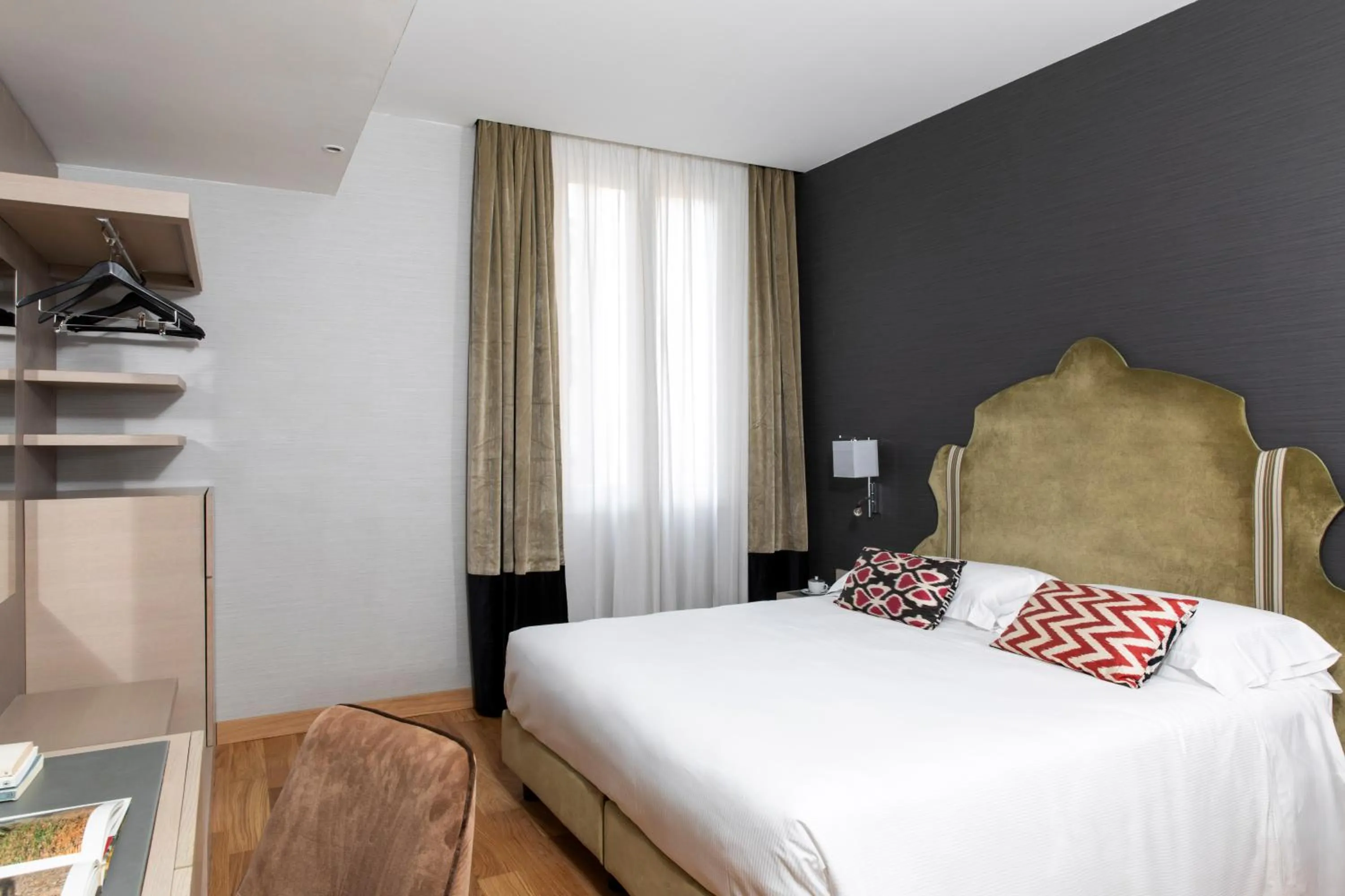 Bed in HOTEL ADRIANO Rooftop