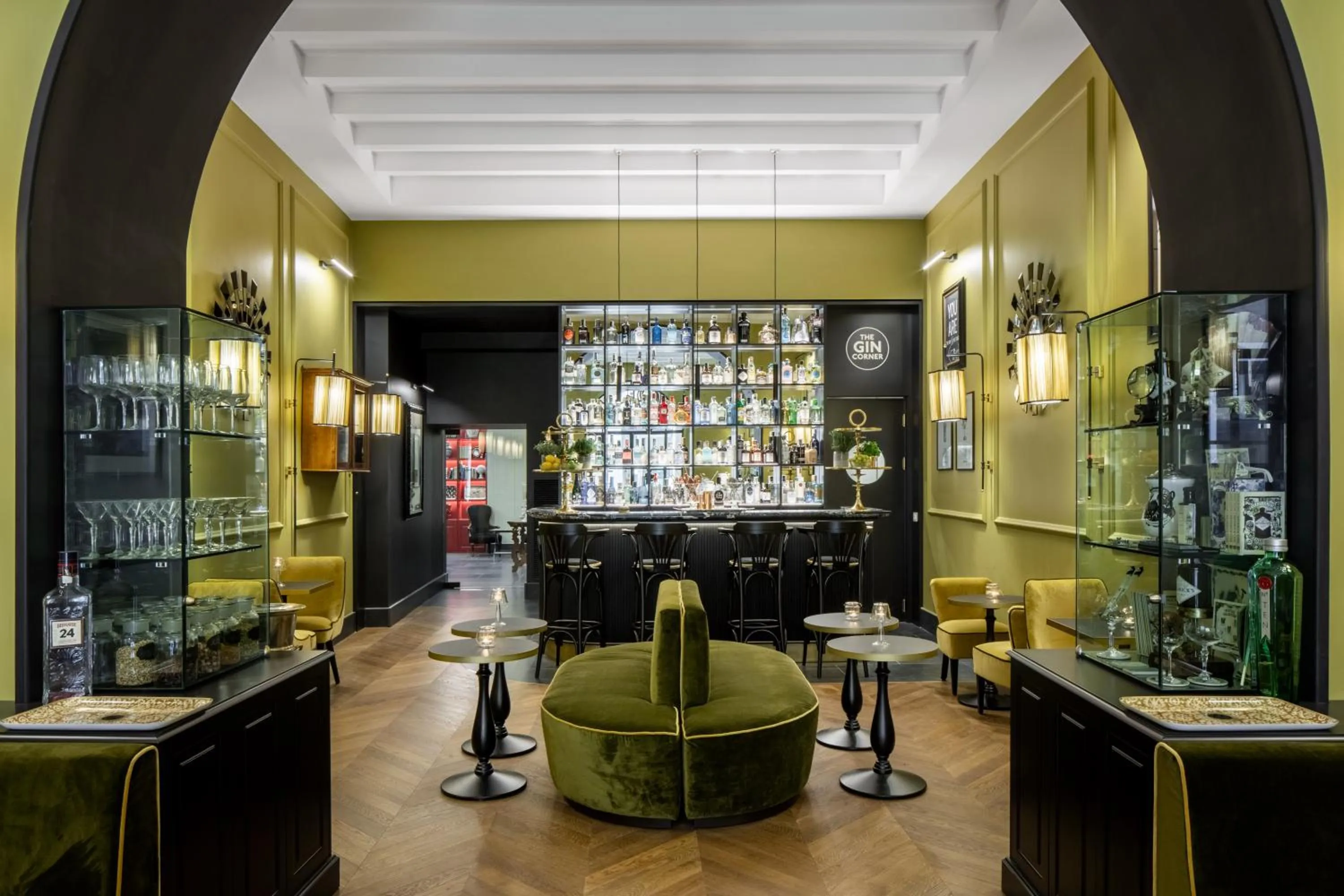 Lounge or bar in HOTEL ADRIANO Rooftop