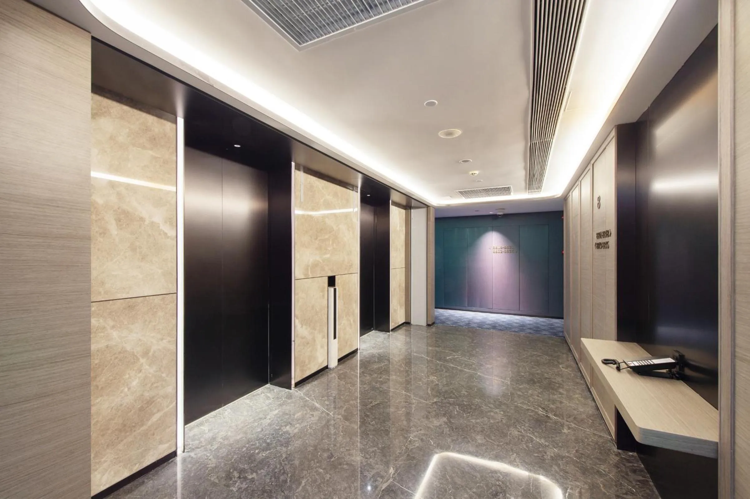 elevator in Novotel Shanghai Lingang