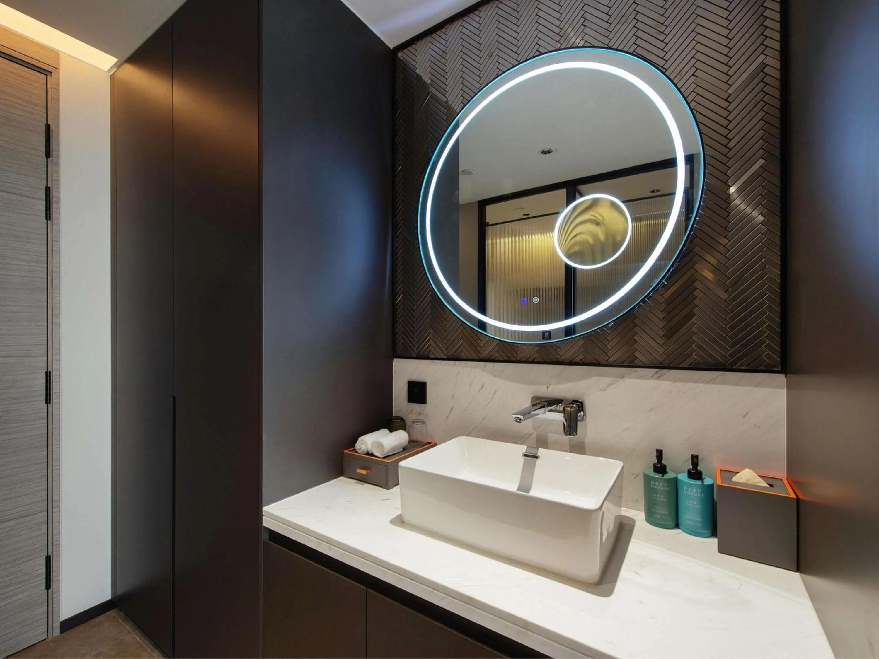 Bedroom in Novotel Shanghai Lingang