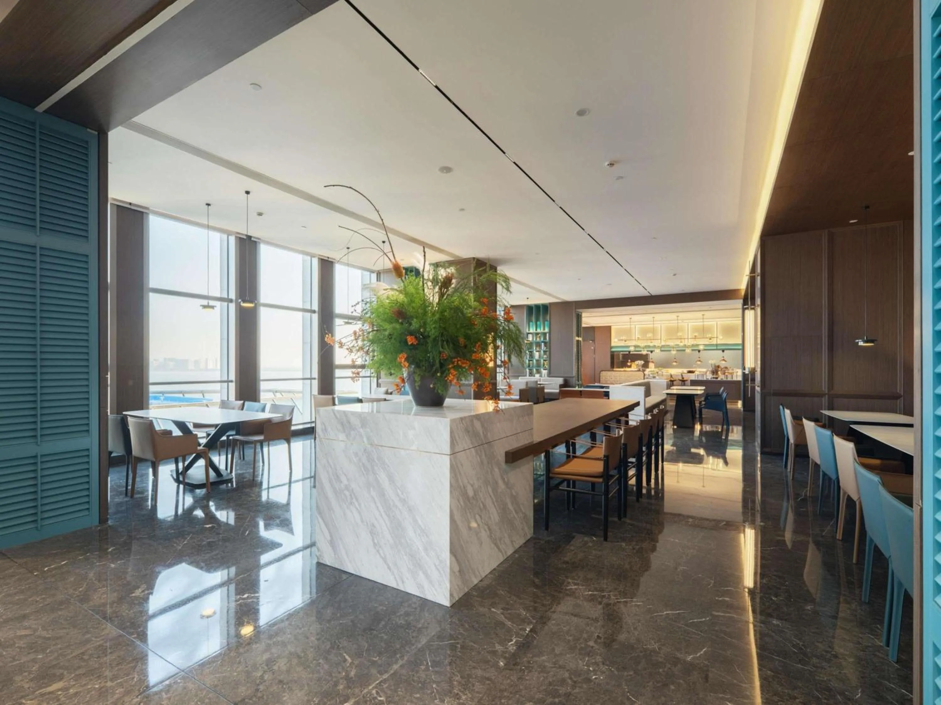 Restaurant/places to eat in Novotel Shanghai Lingang