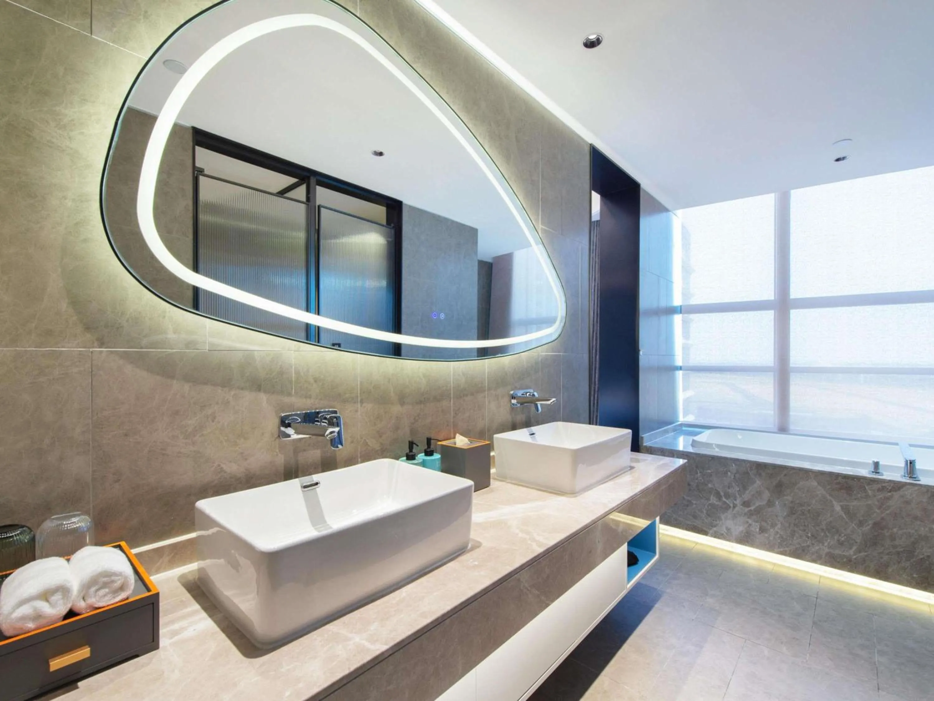 Photo of the whole room in Novotel Shanghai Lingang