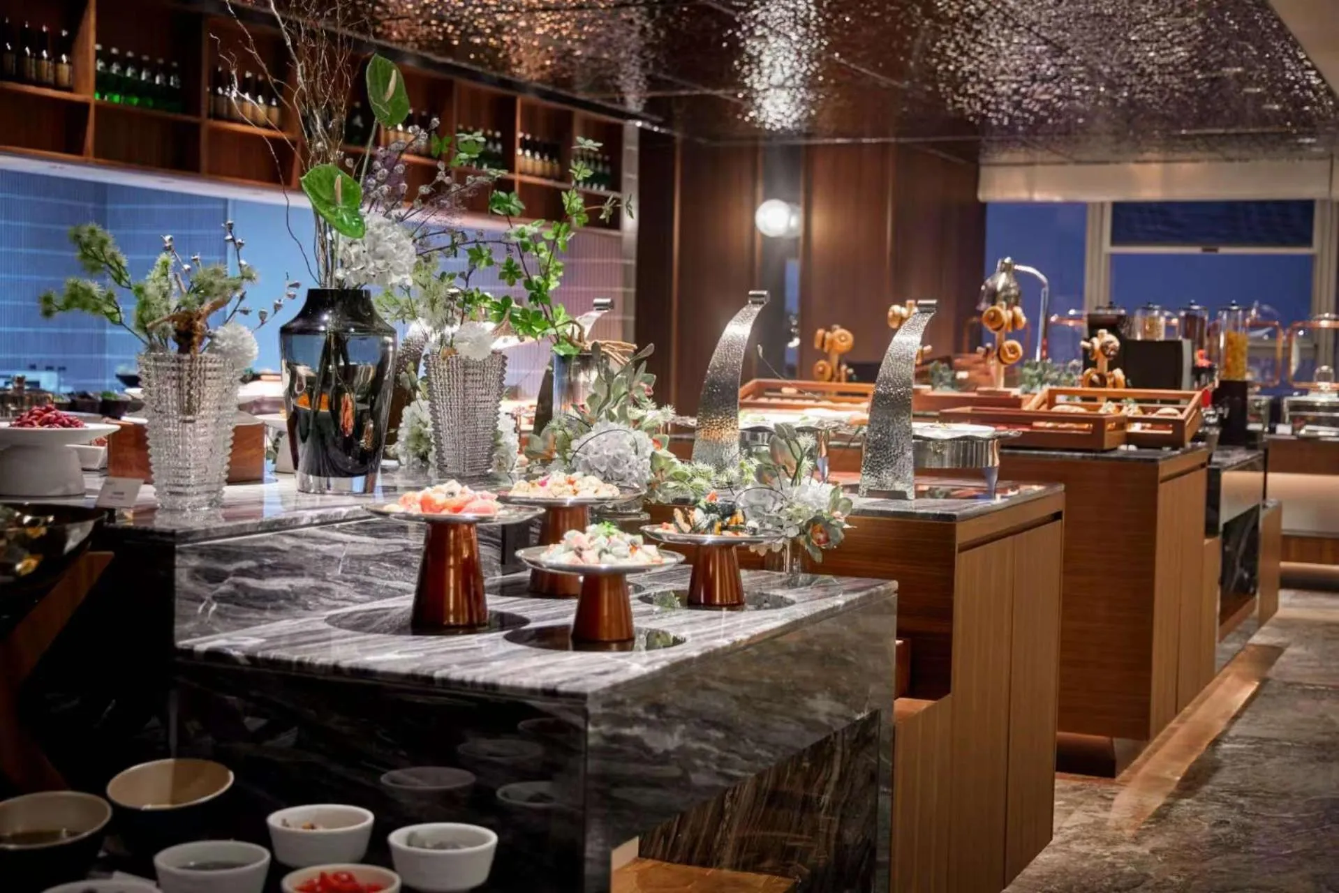 Restaurant/places to eat in Mercure Hefei City Hall Square