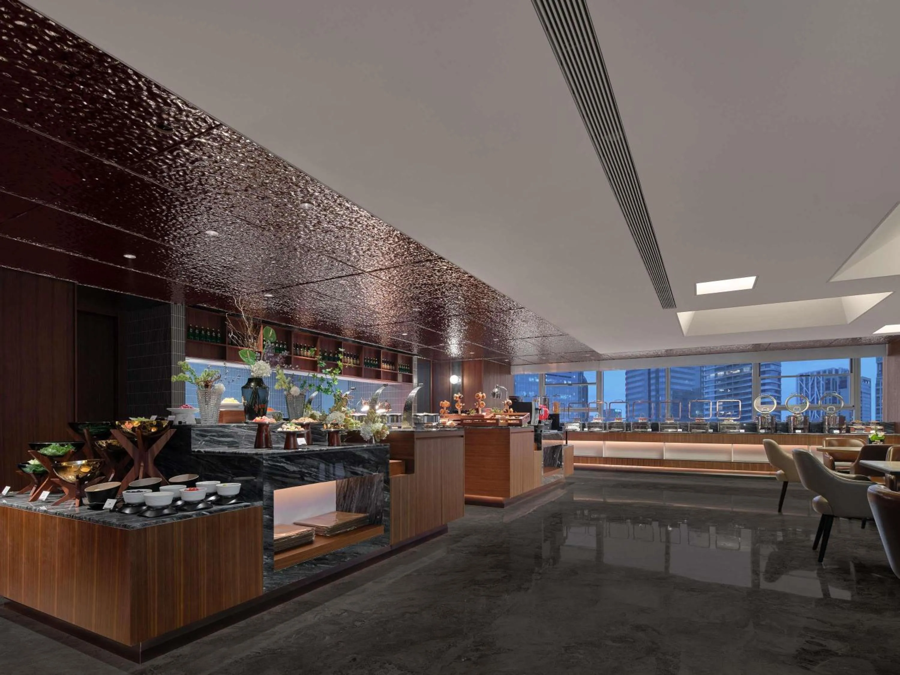 Restaurant/places to eat in Mercure Hefei City Hall Square