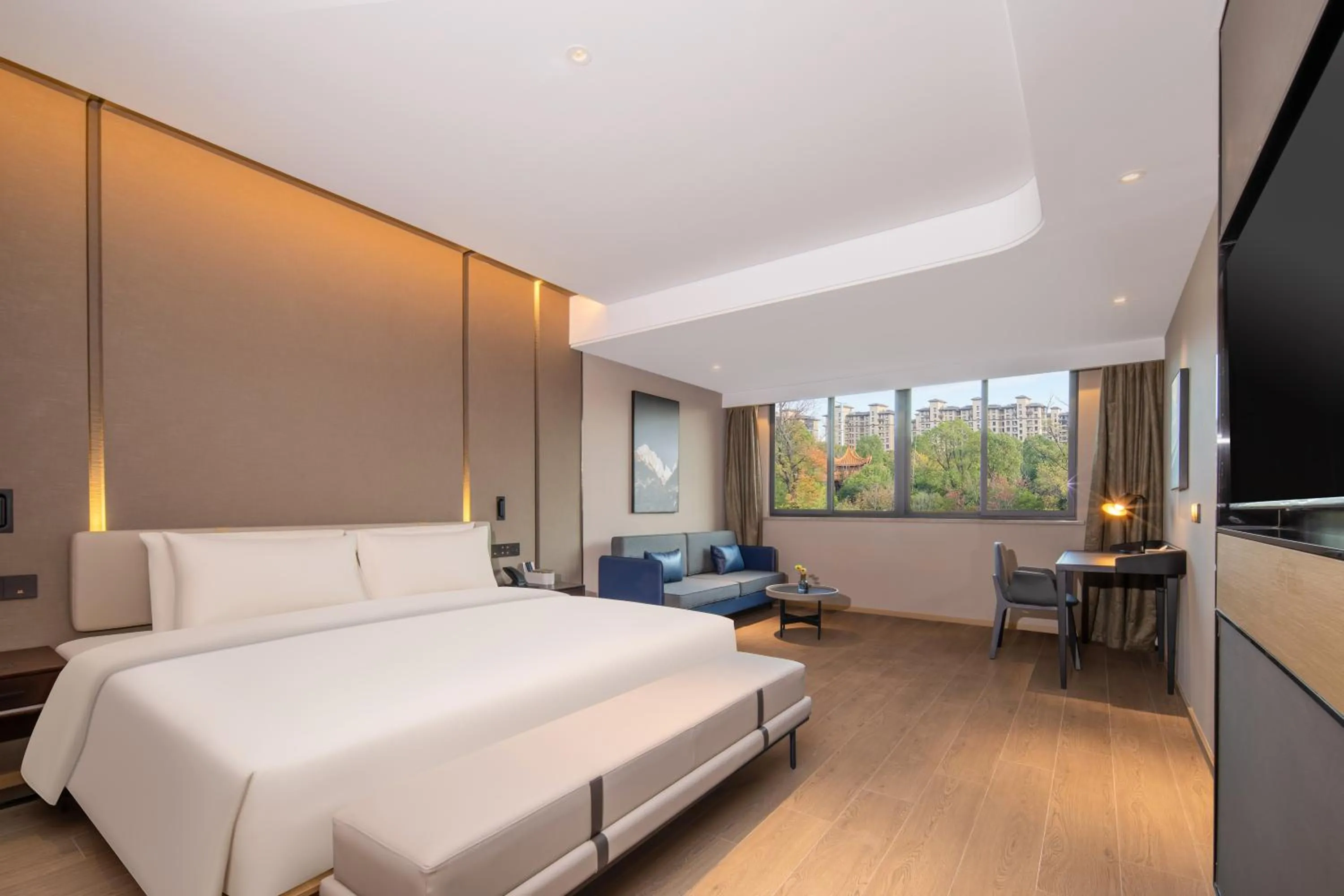 Bedroom, Bed in Mercure Nanjing Sun Yat-sen Mausoleum