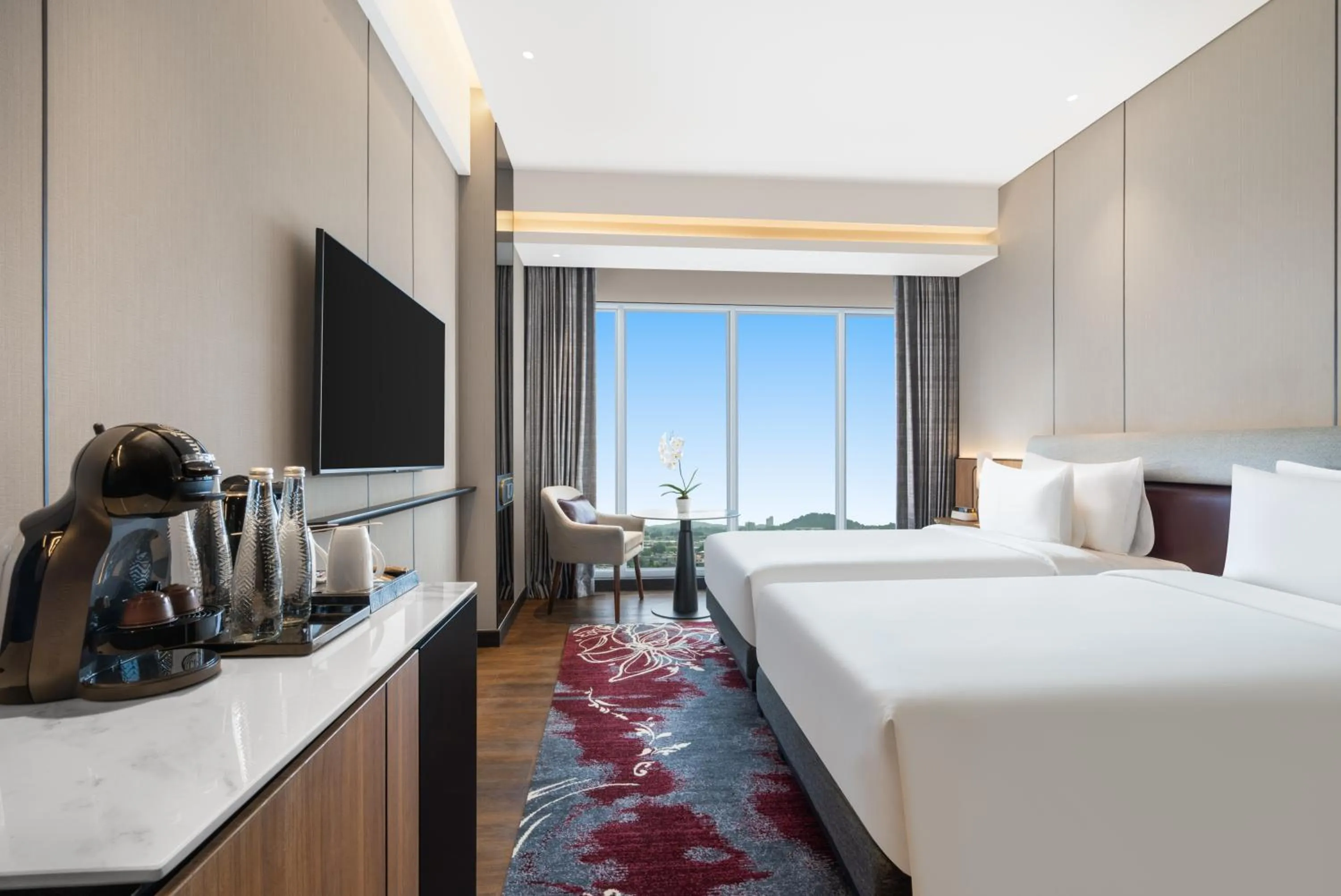 Bedroom, Bed in Grand Mercure Batam Centre