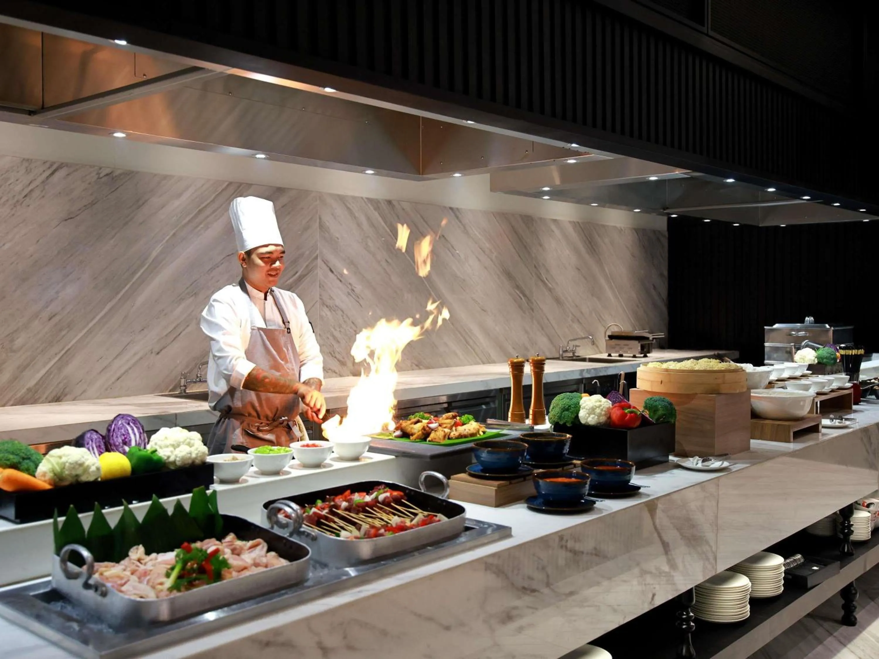 Restaurant/places to eat in Grand Mercure Batam Centre